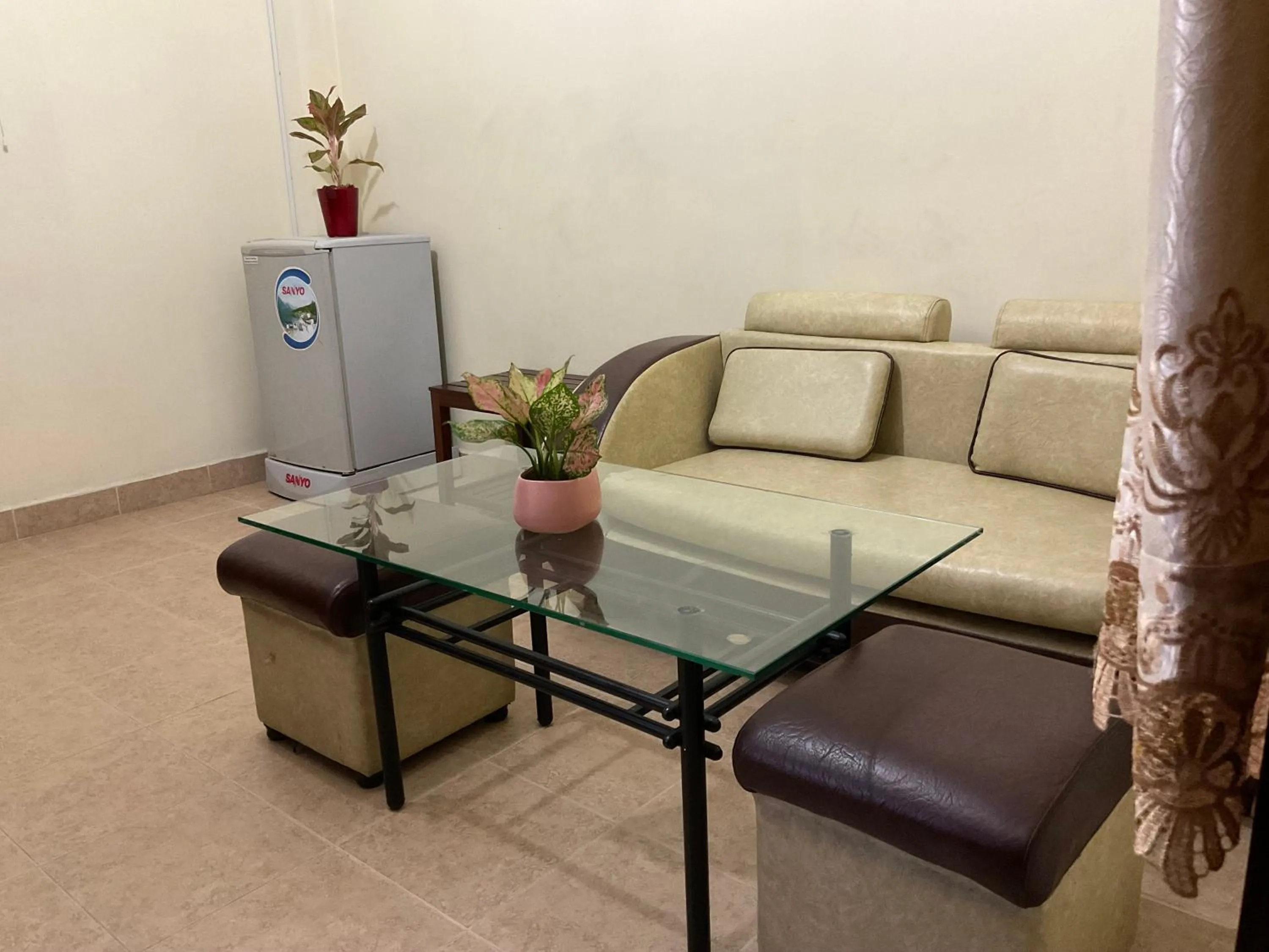 Khách sạn Minh Châu - Hòa Hưng