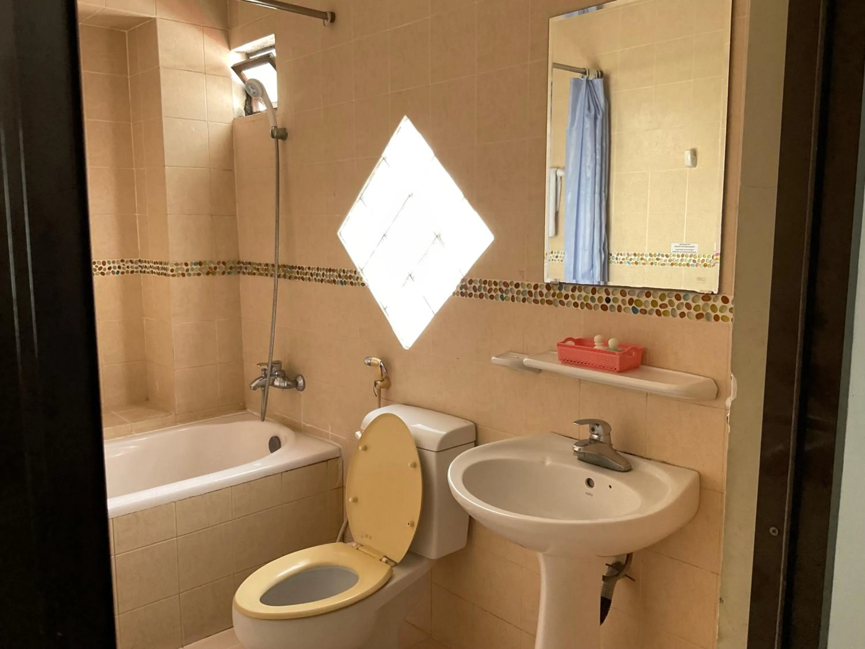 Khách sạn Minh Châu - Hòa Hưng