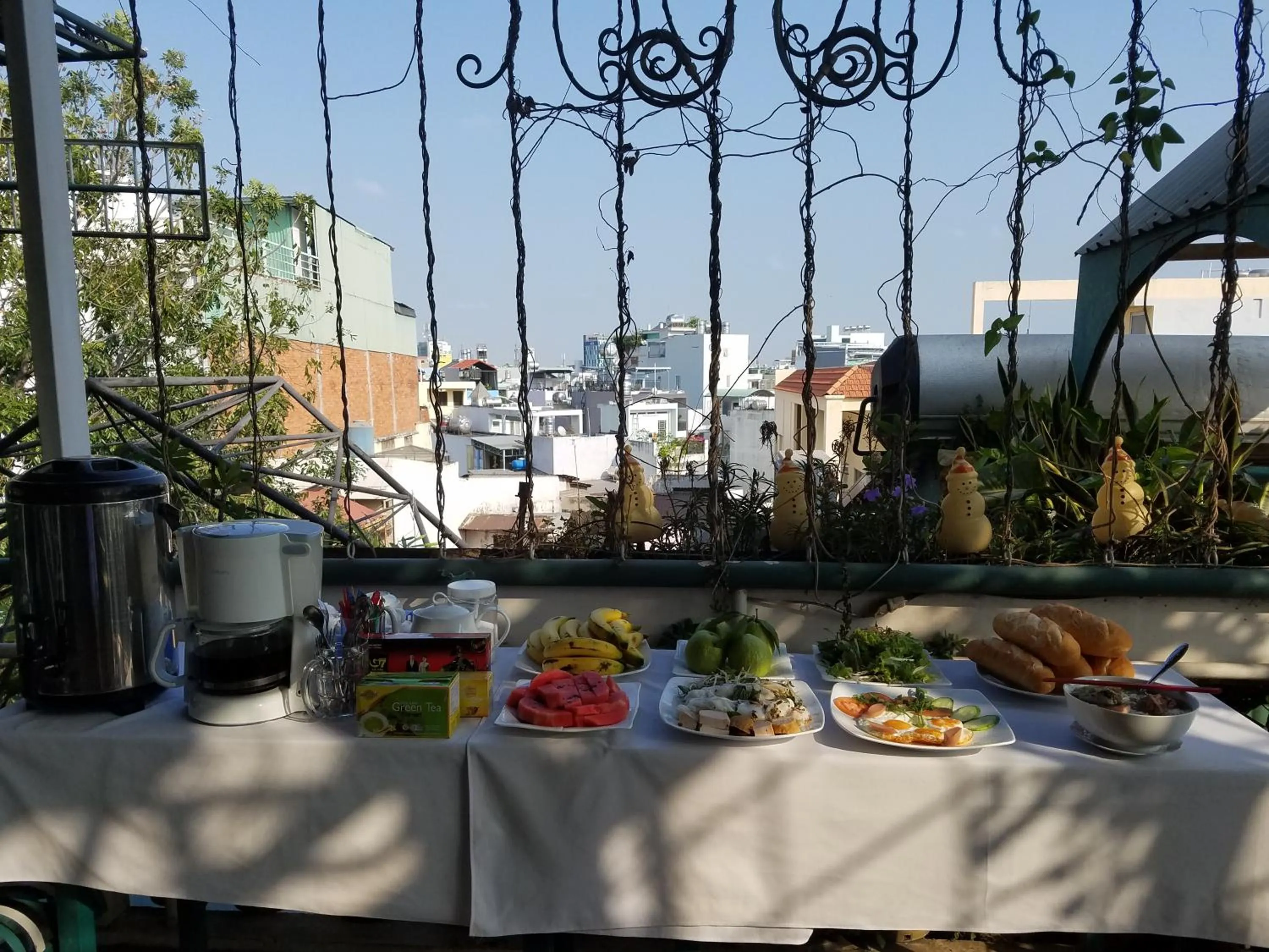 Breakfast in Khách sạn Minh Châu - Hòa Hưng