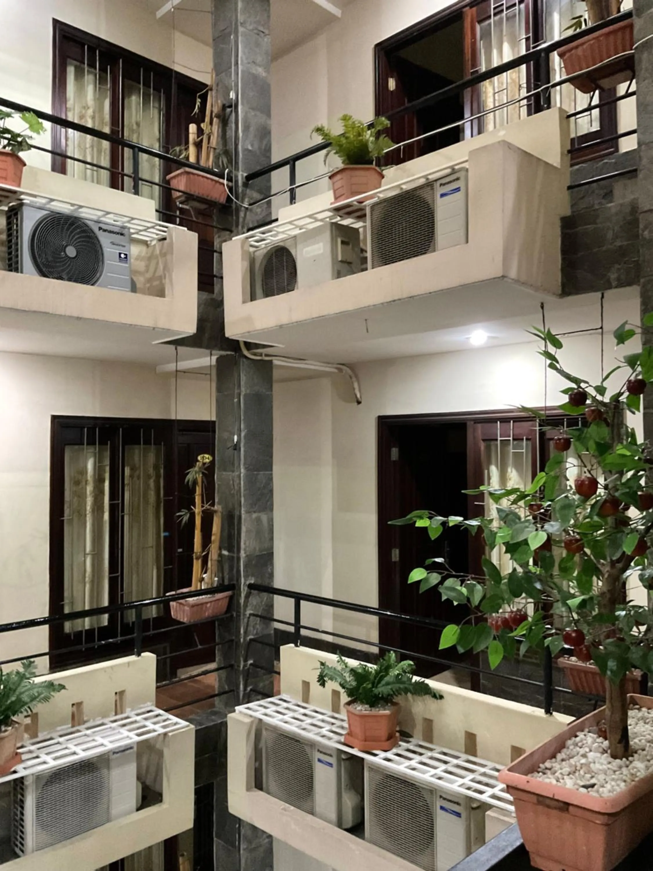 Khách sạn Minh Châu - Hòa Hưng