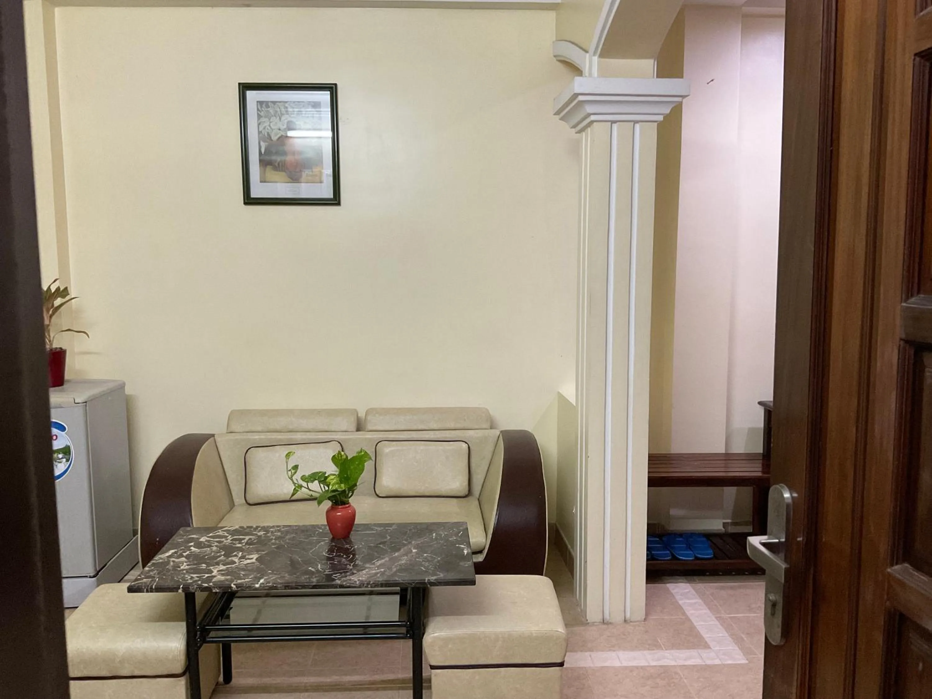 Khách sạn Minh Châu - Hòa Hưng