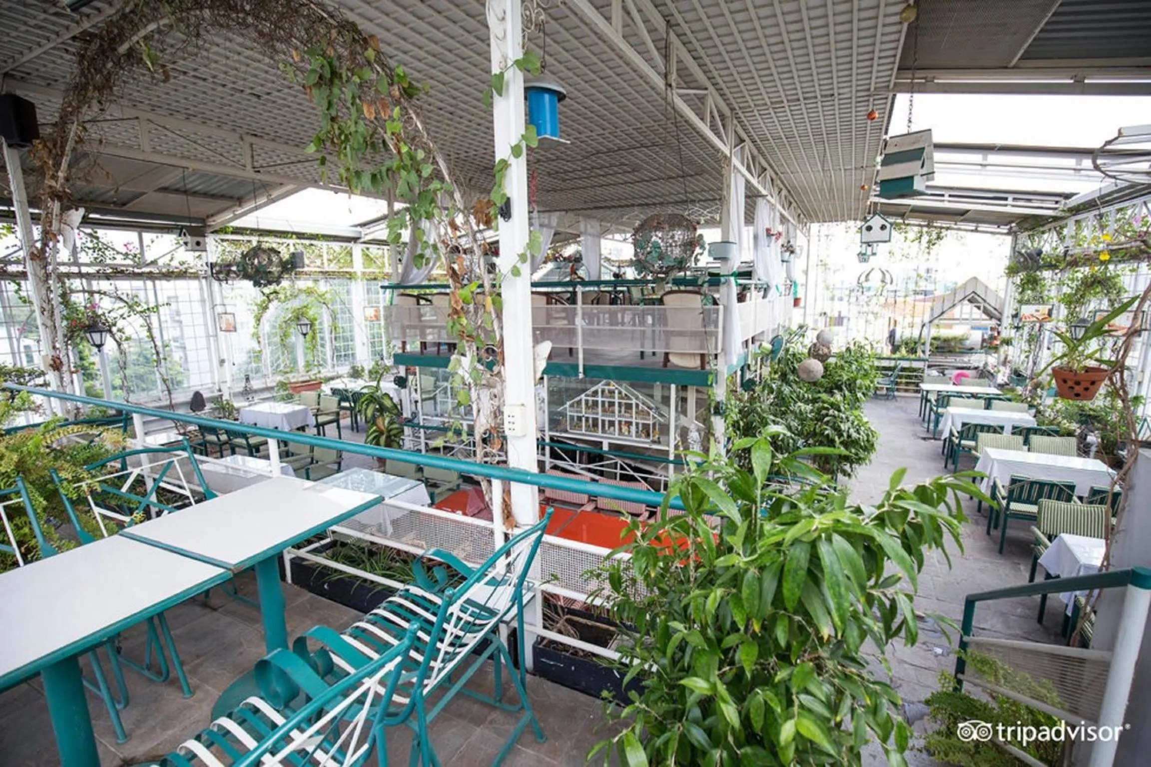 Restaurant/places to eat in Khách sạn Minh Châu - Hòa Hưng