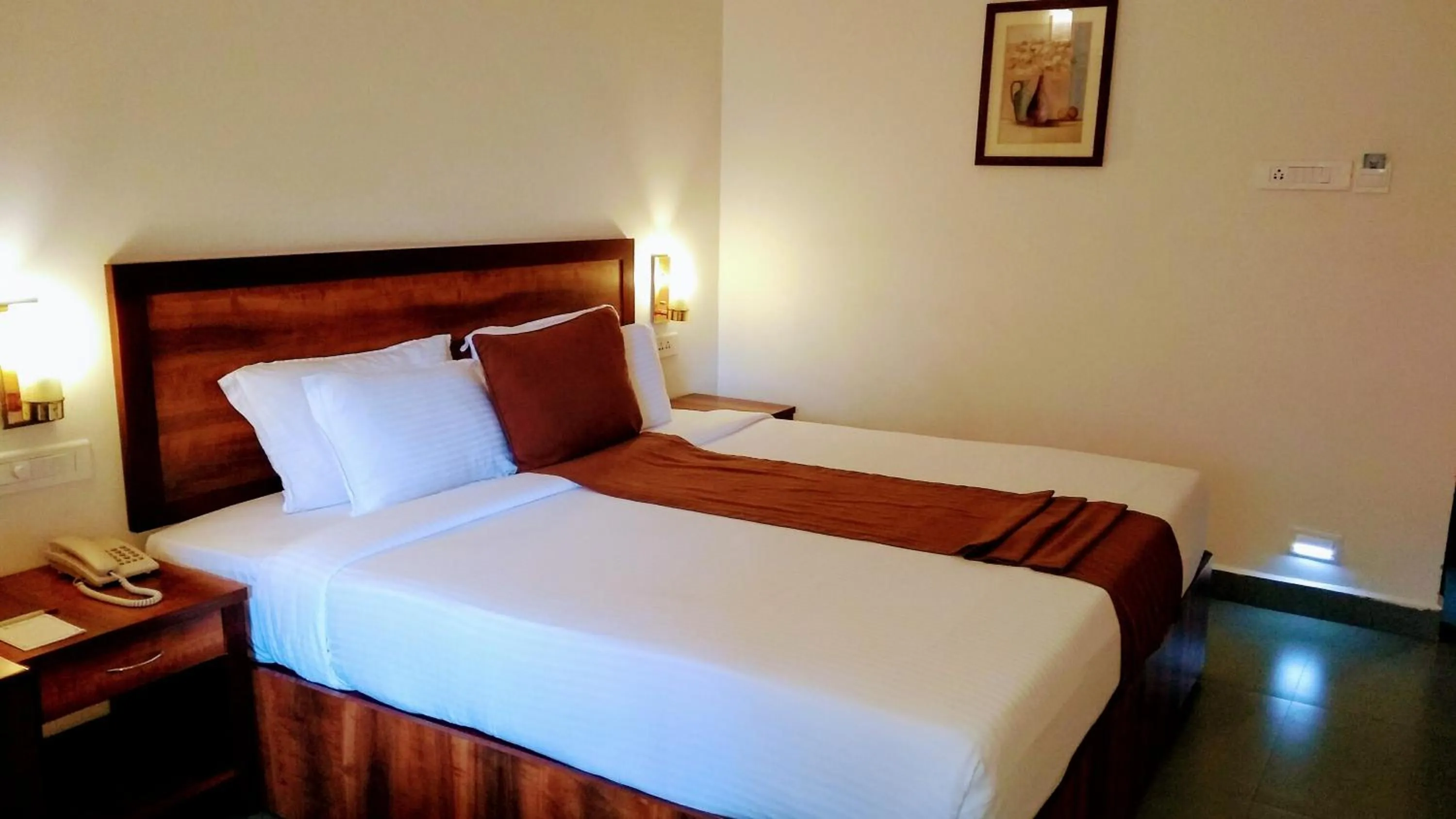 Bed in Abad Green Forest Thekkady