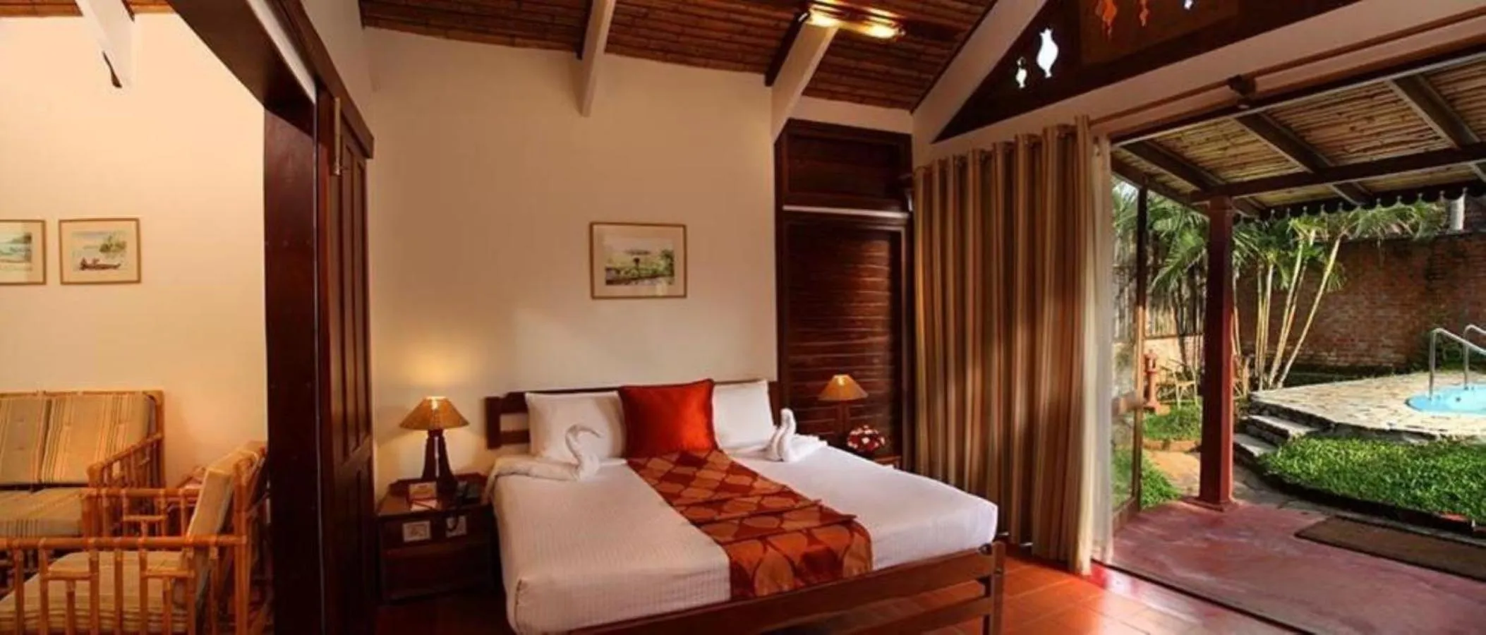 Bedroom, Bed in Abad Whispering Palms