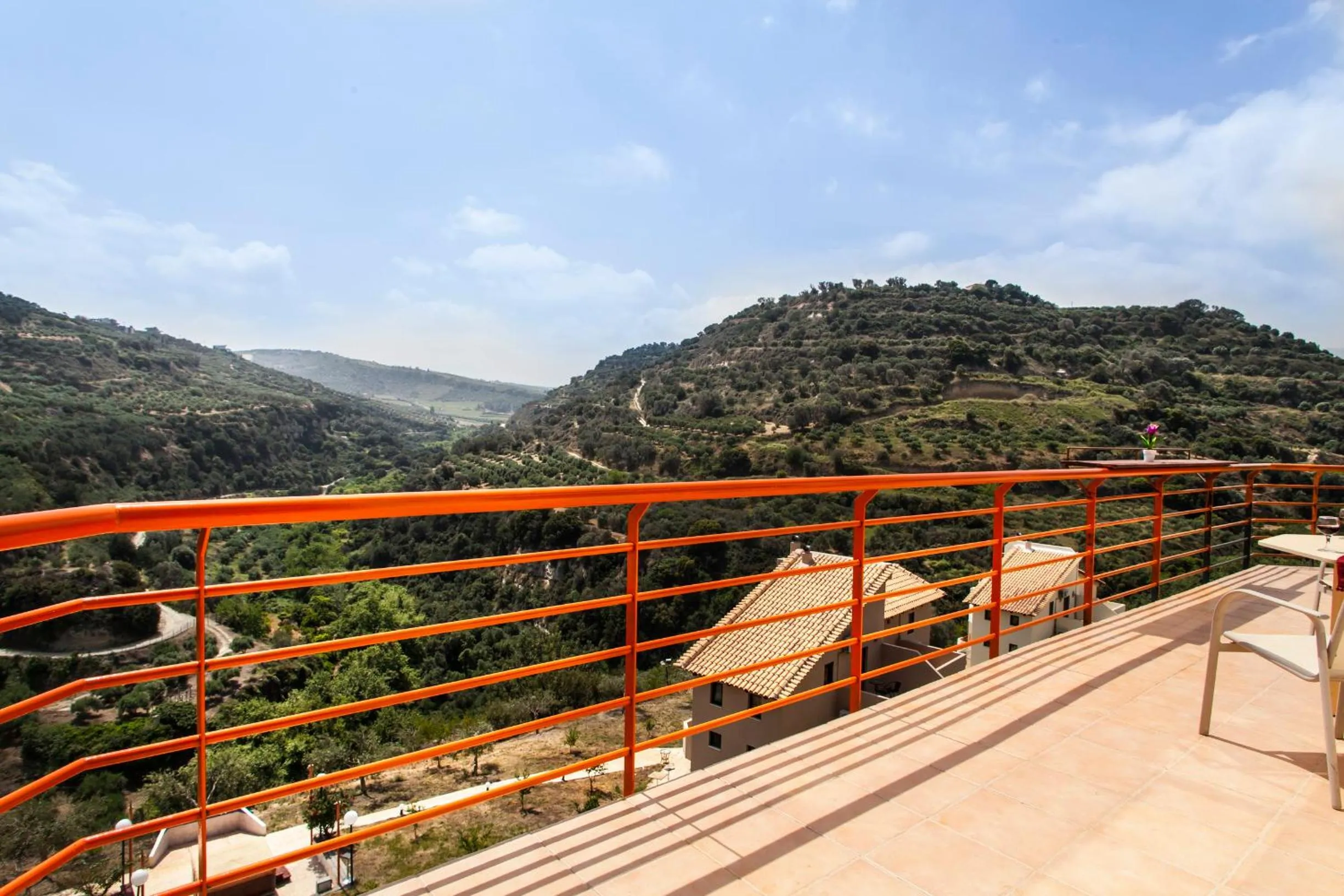 Natural landscape in Estate Kares