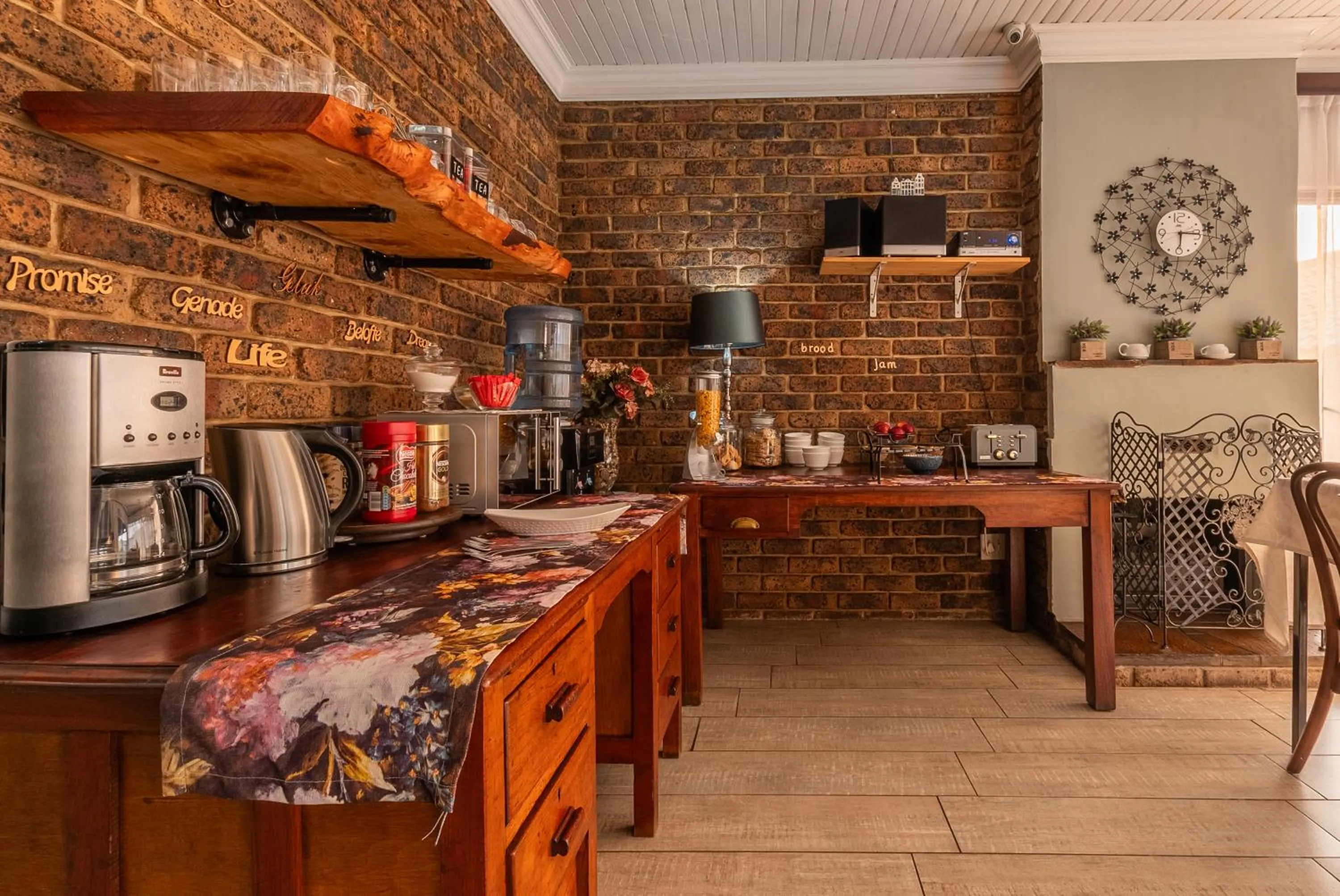 Dining area in Diamond Rose Guest House