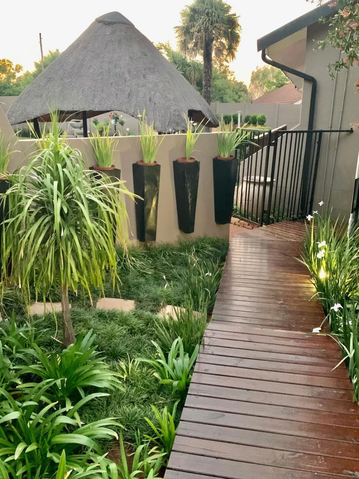 Garden in Diamond Rose Guest House