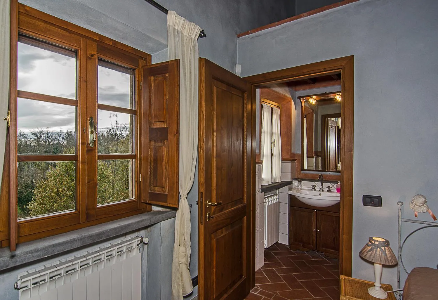 Bathroom in Agriturismo Valliferone