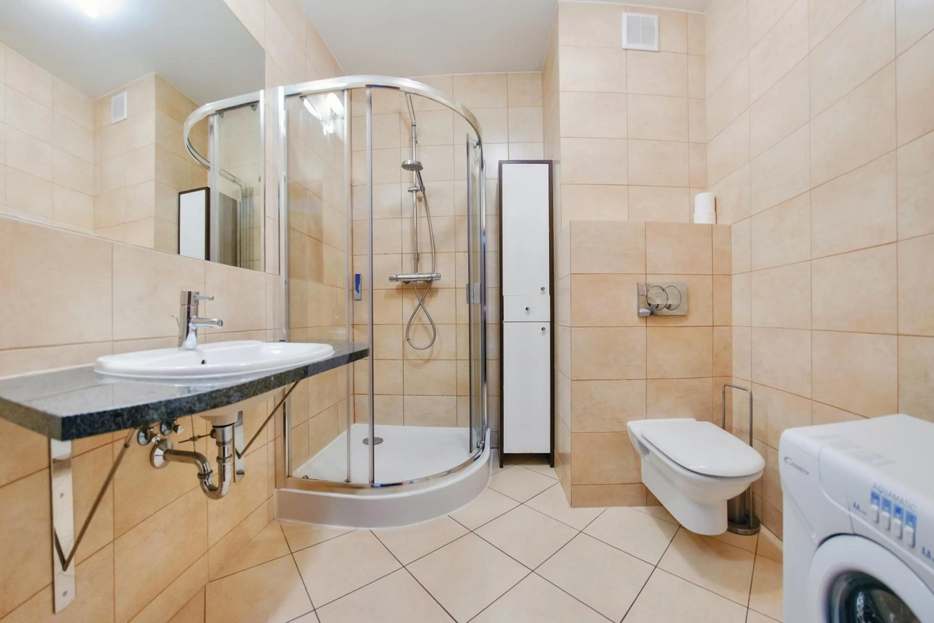 Bathroom in Plaża I, Sun & Snow