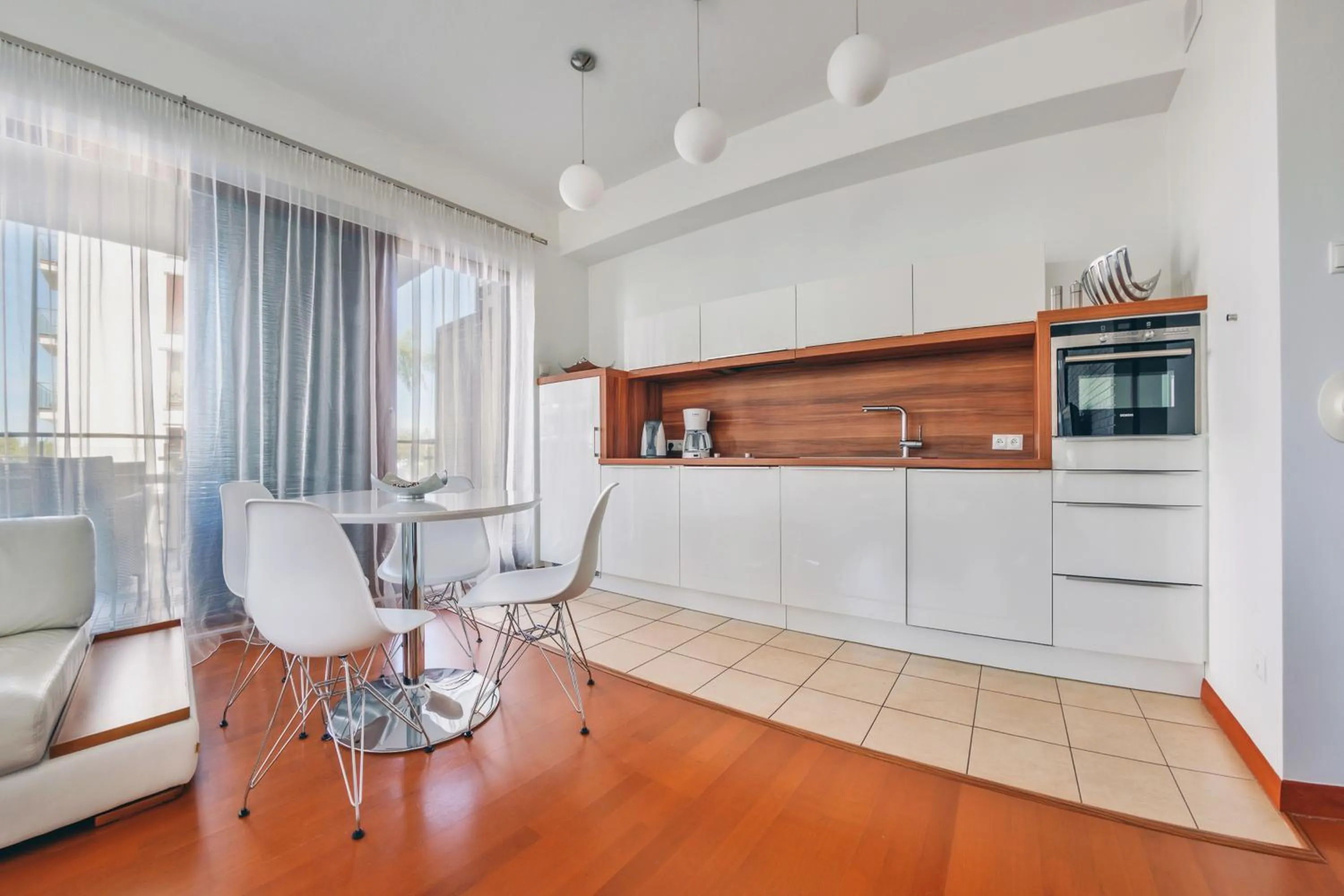 Kitchen or kitchenette in Plaża I, Sun & Snow