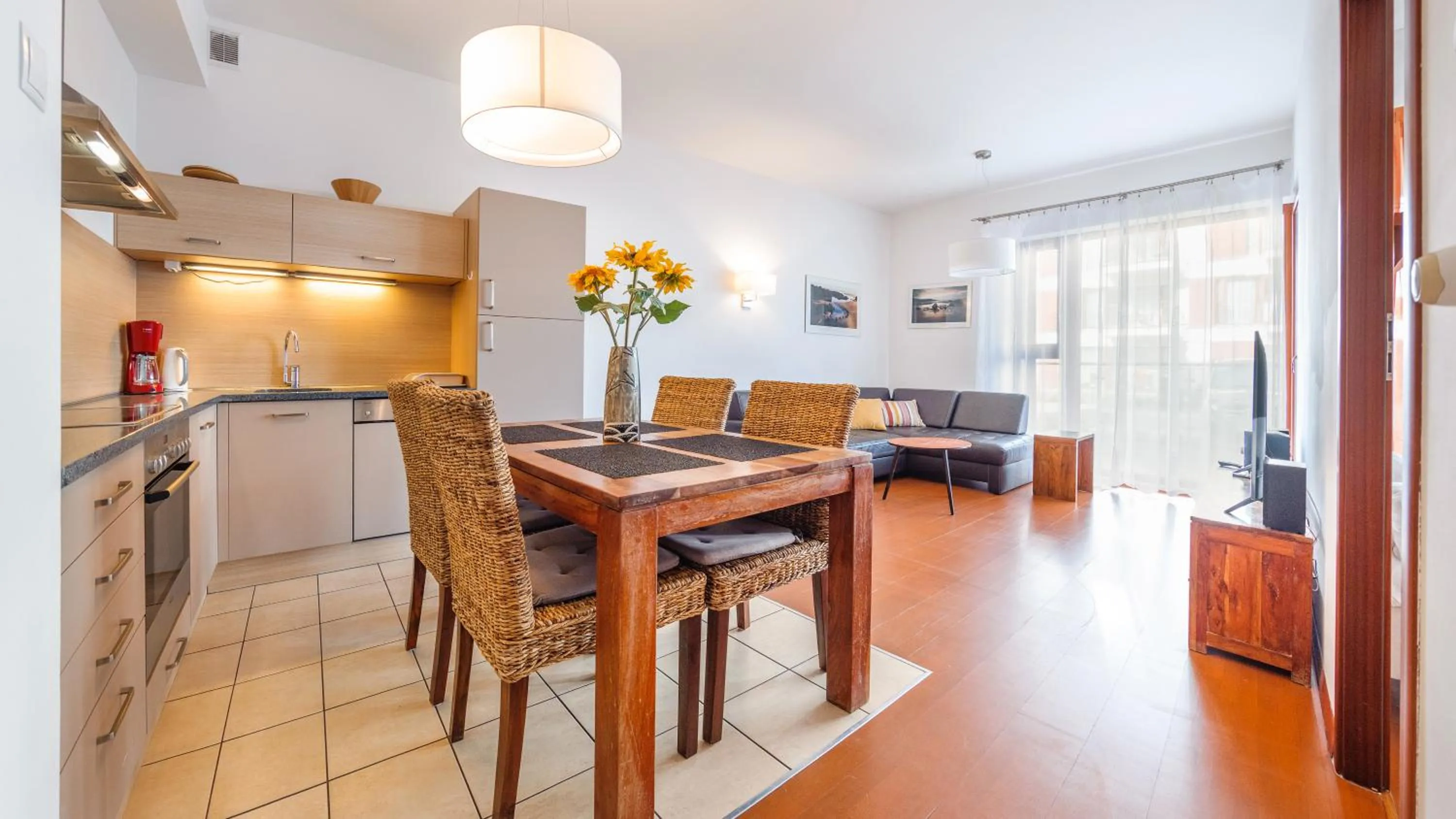 Kitchen or kitchenette in Plaża I, Sun & Snow