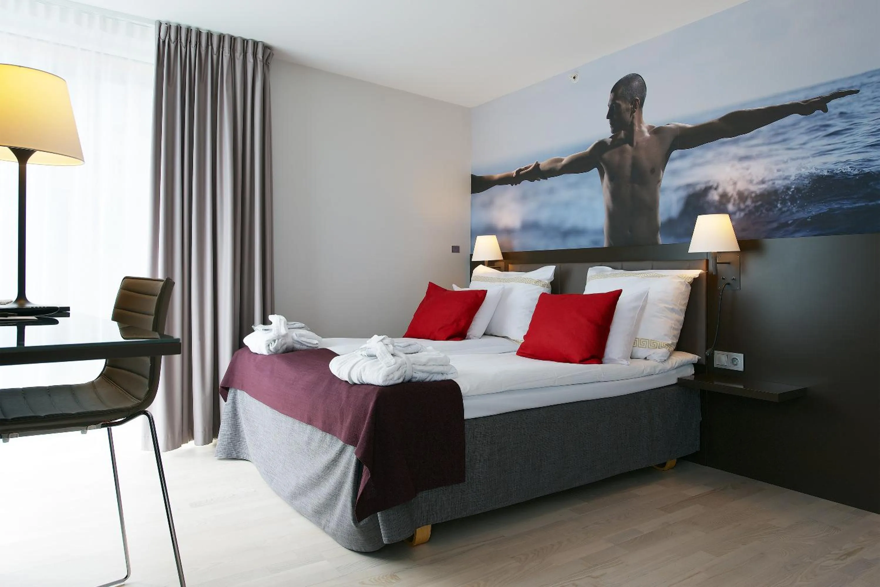 Photo of the whole room, Bed in Quality Hotel Waterfront