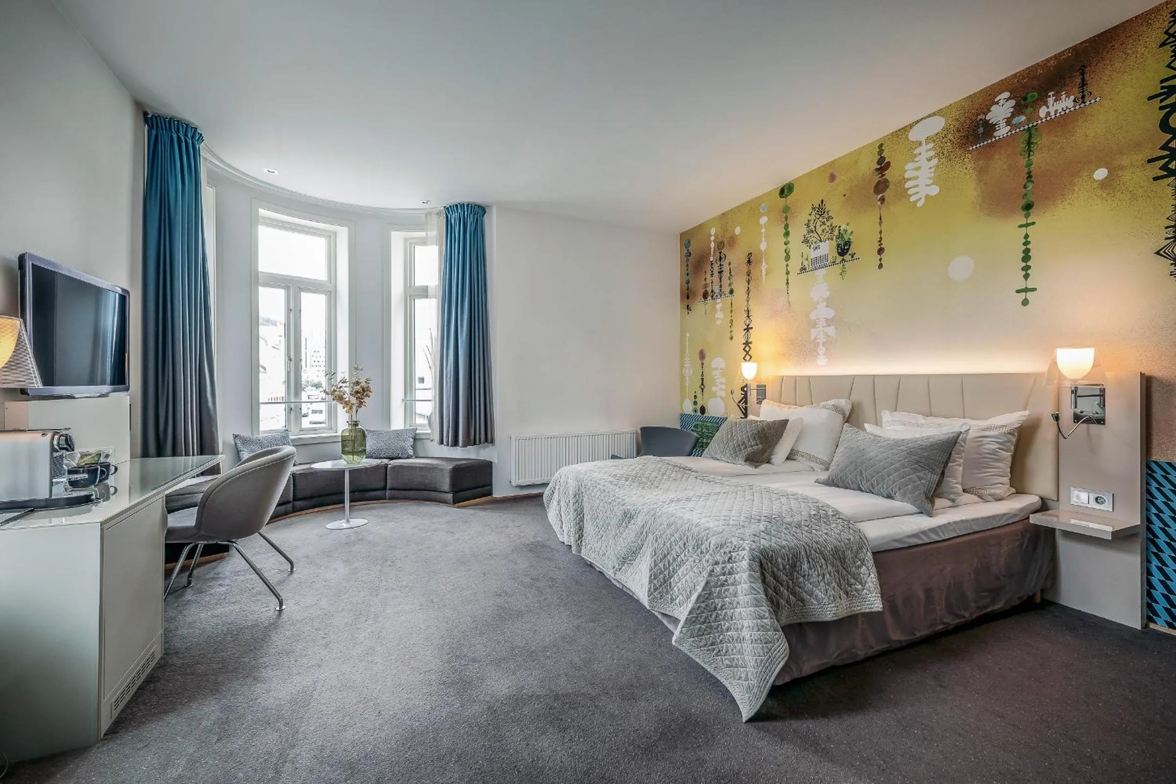 TV and multimedia, Bed in Quality Hotel Waterfront