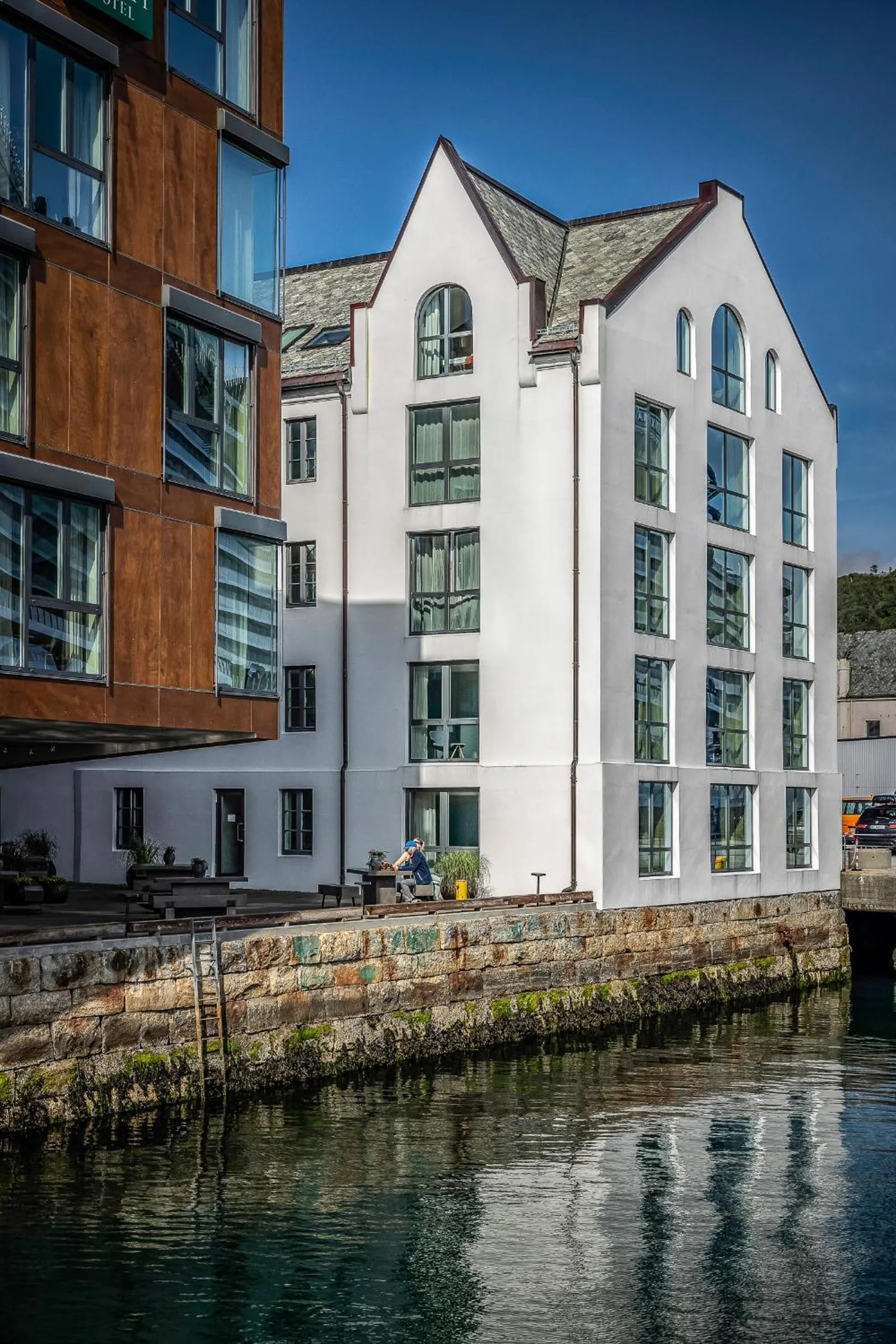 Property building in Quality Hotel Waterfront