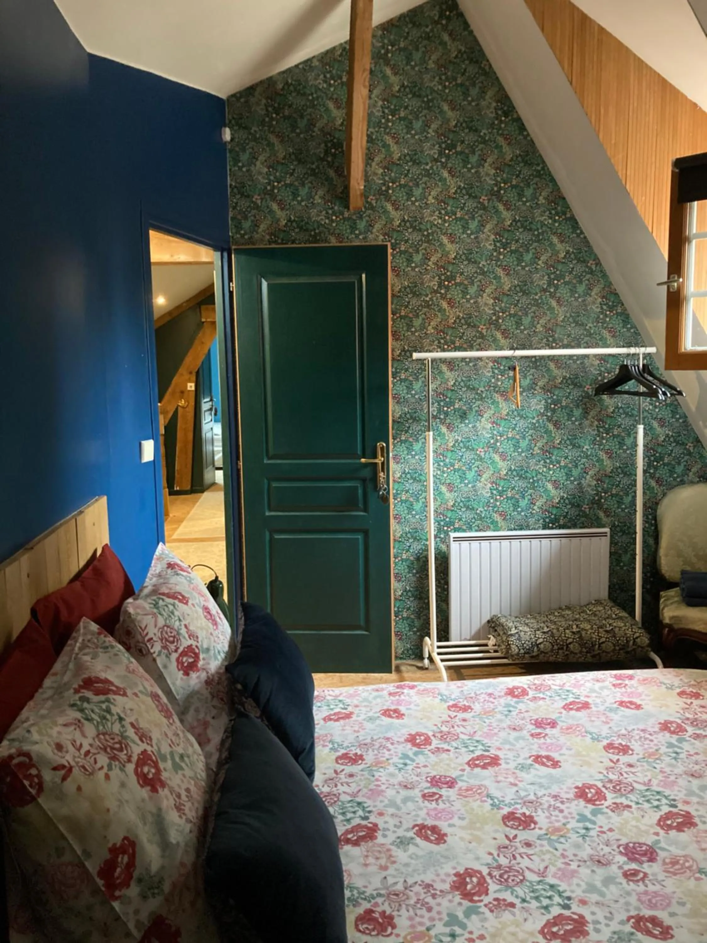 Bed in Le Pigeonnier, maison d'hôtes et Spa