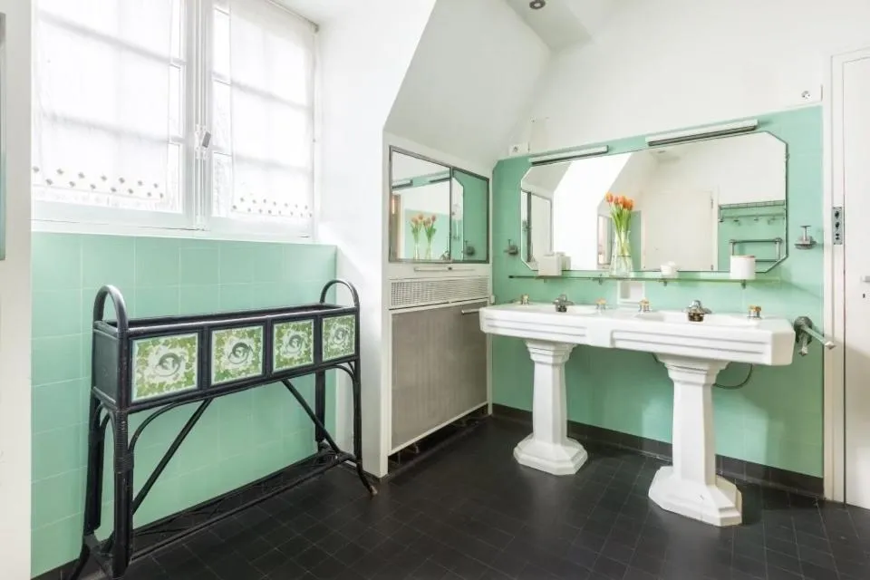 Suite with Balcony - single occupancy in Le Pigeonnier, maison d'hôtes et Spa