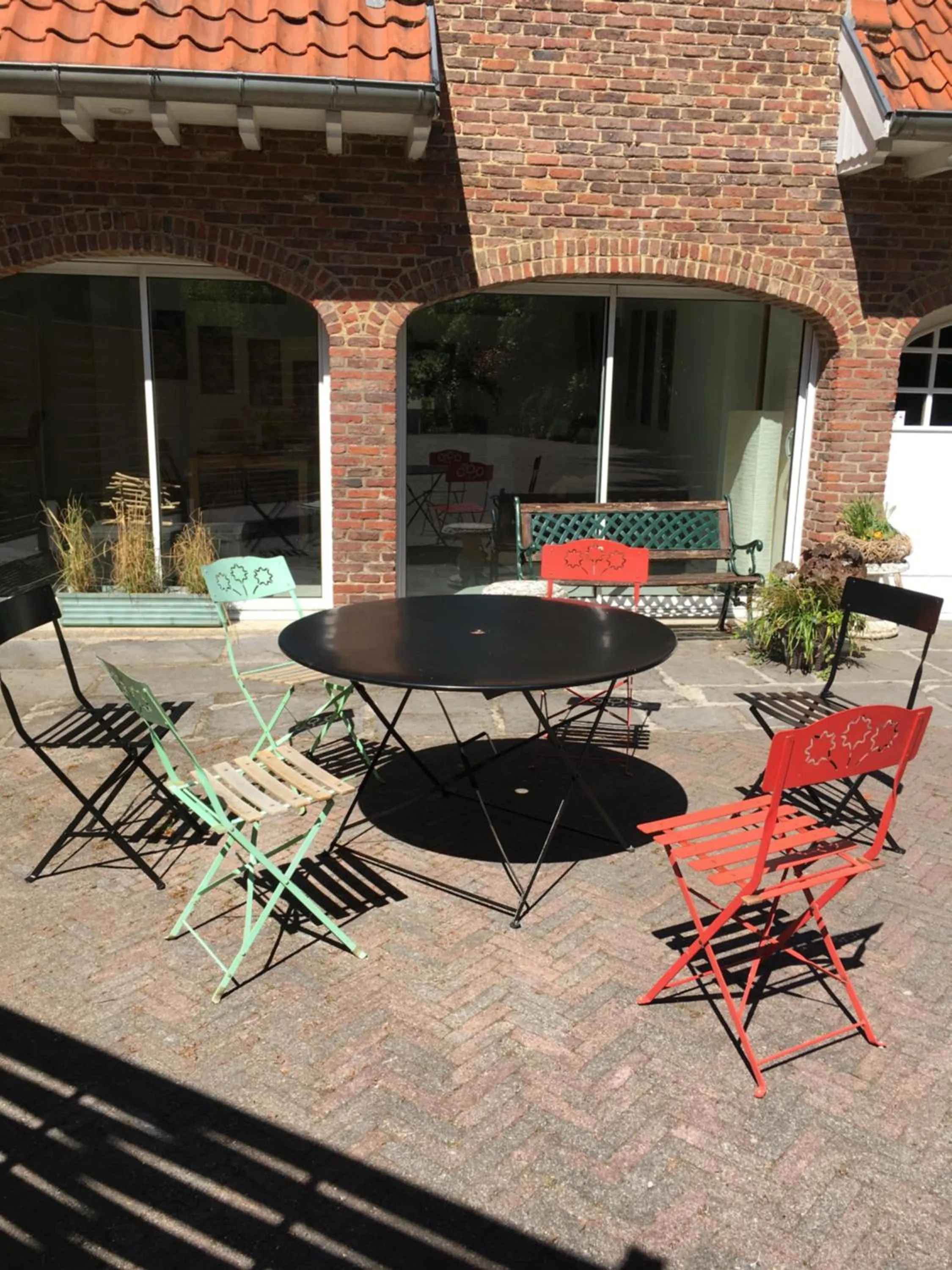 Patio in Le Pigeonnier, maison d'hôtes et Spa