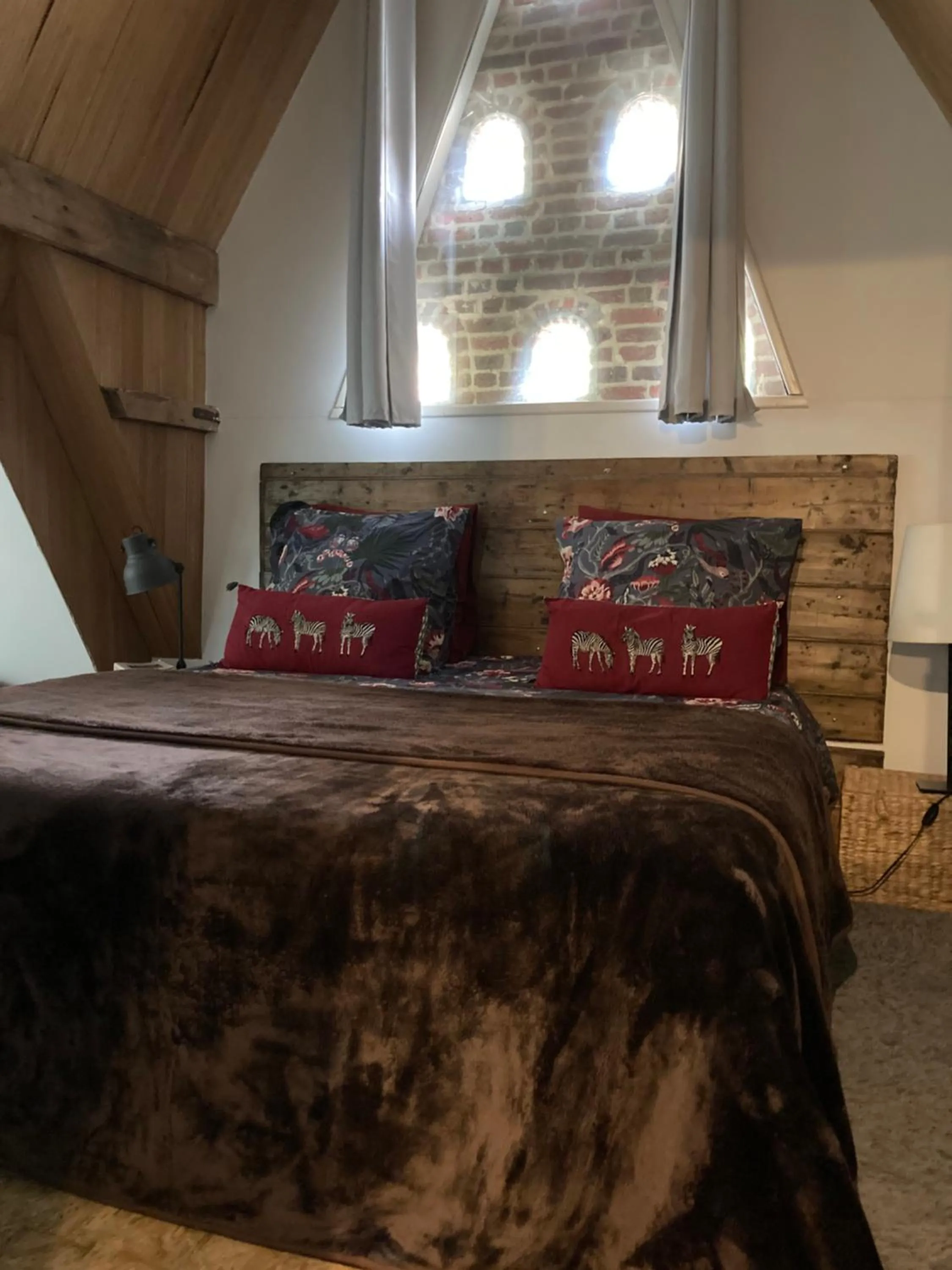 Bed in Le Pigeonnier, maison d'hôtes et Spa