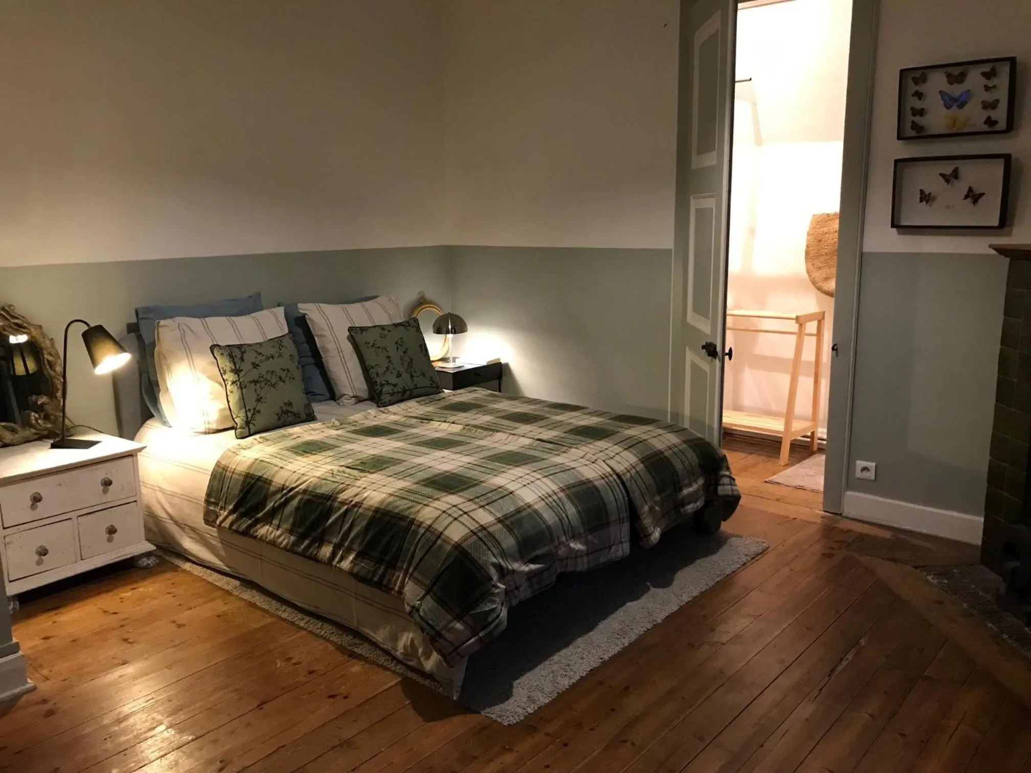 Bed in Le Pigeonnier, maison d'hôtes et Spa