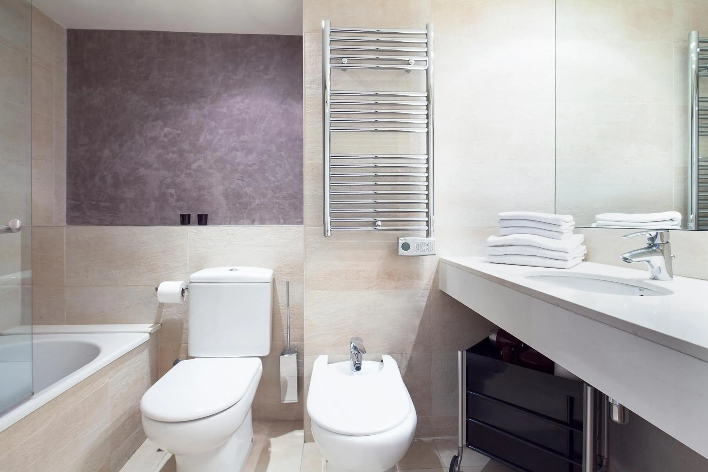 Bathroom in Inside Barcelona Apartments Mercat