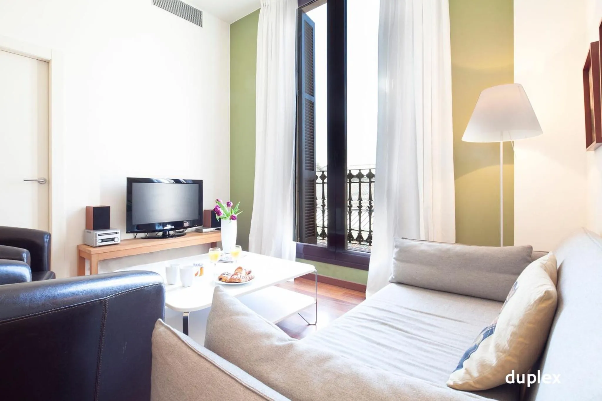 Living room in Inside Barcelona Apartments Mercat