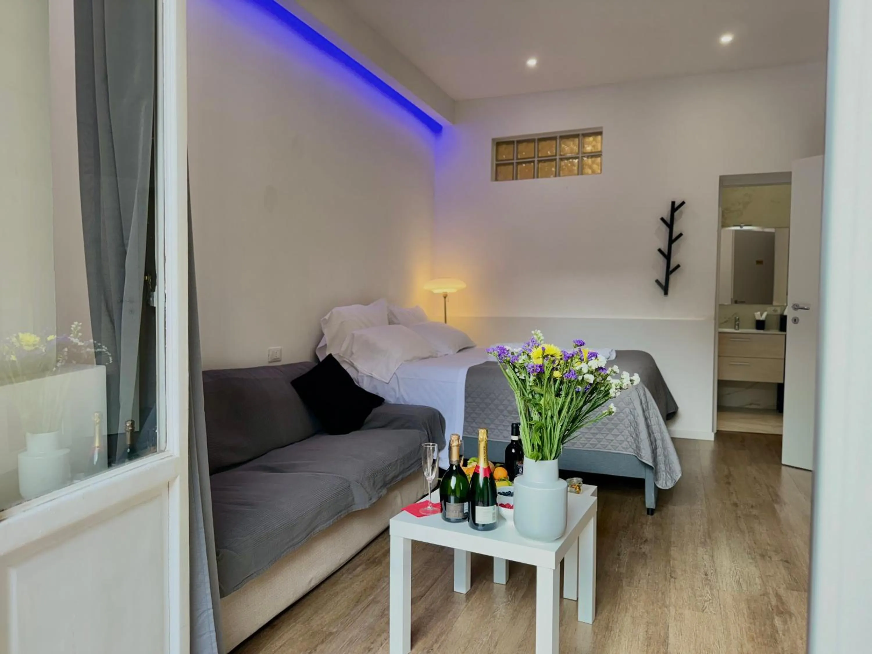 TV and multimedia, Bed in Relais Stibbert Florence