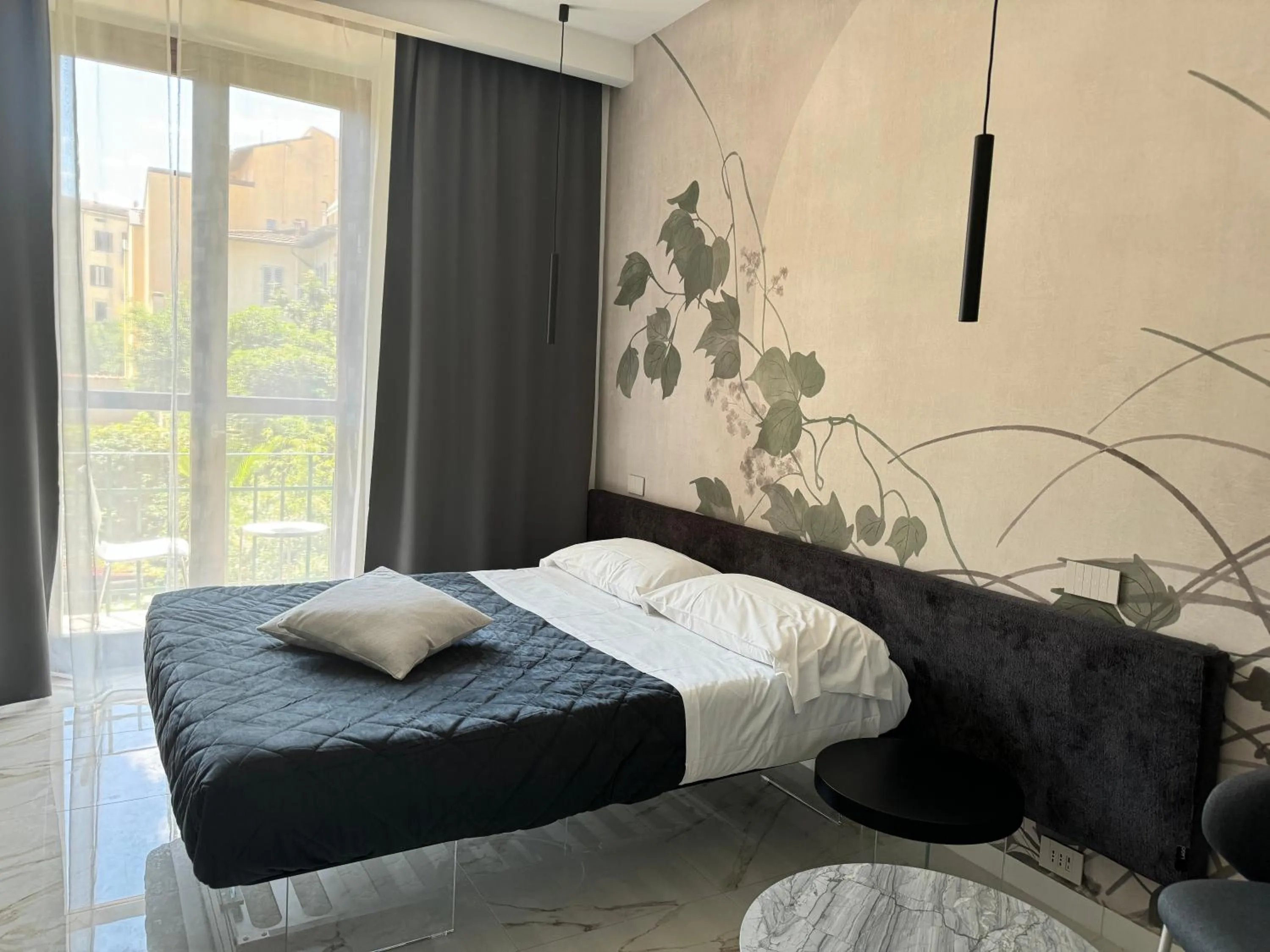 Property building, Bed in Relais Stibbert Florence