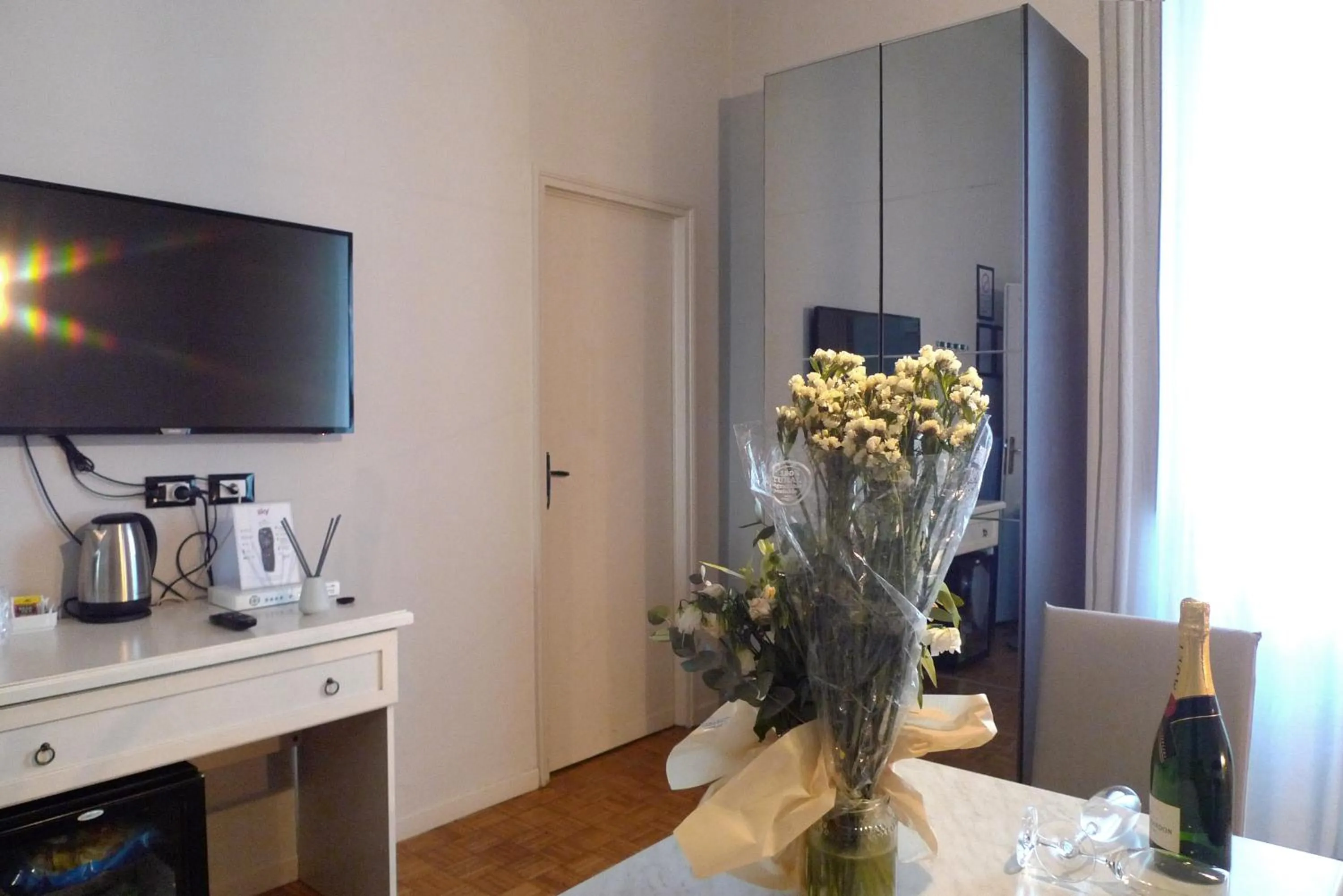 TV and multimedia in Relais Stibbert Florence