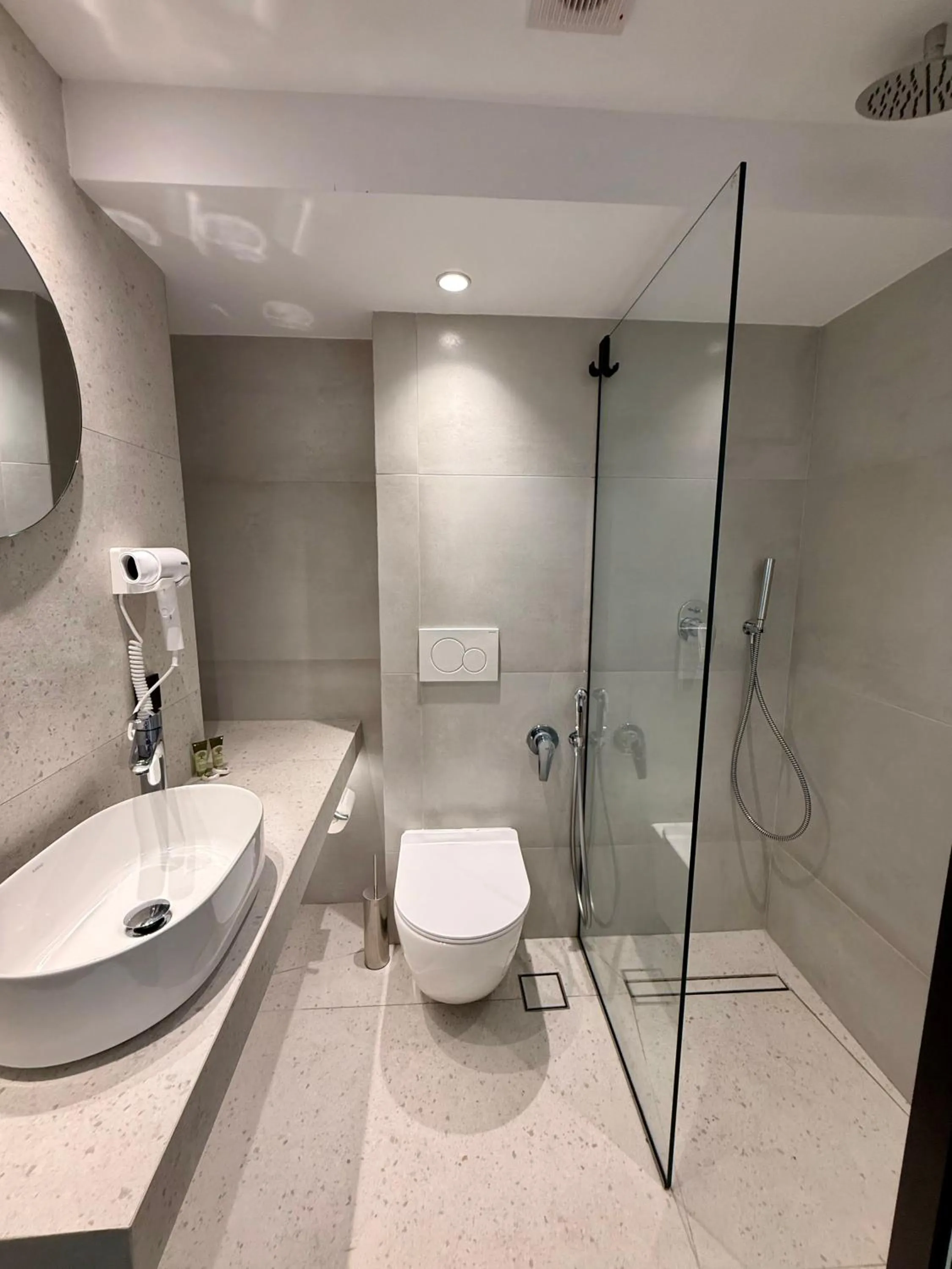 Bathroom in Yria Hotel