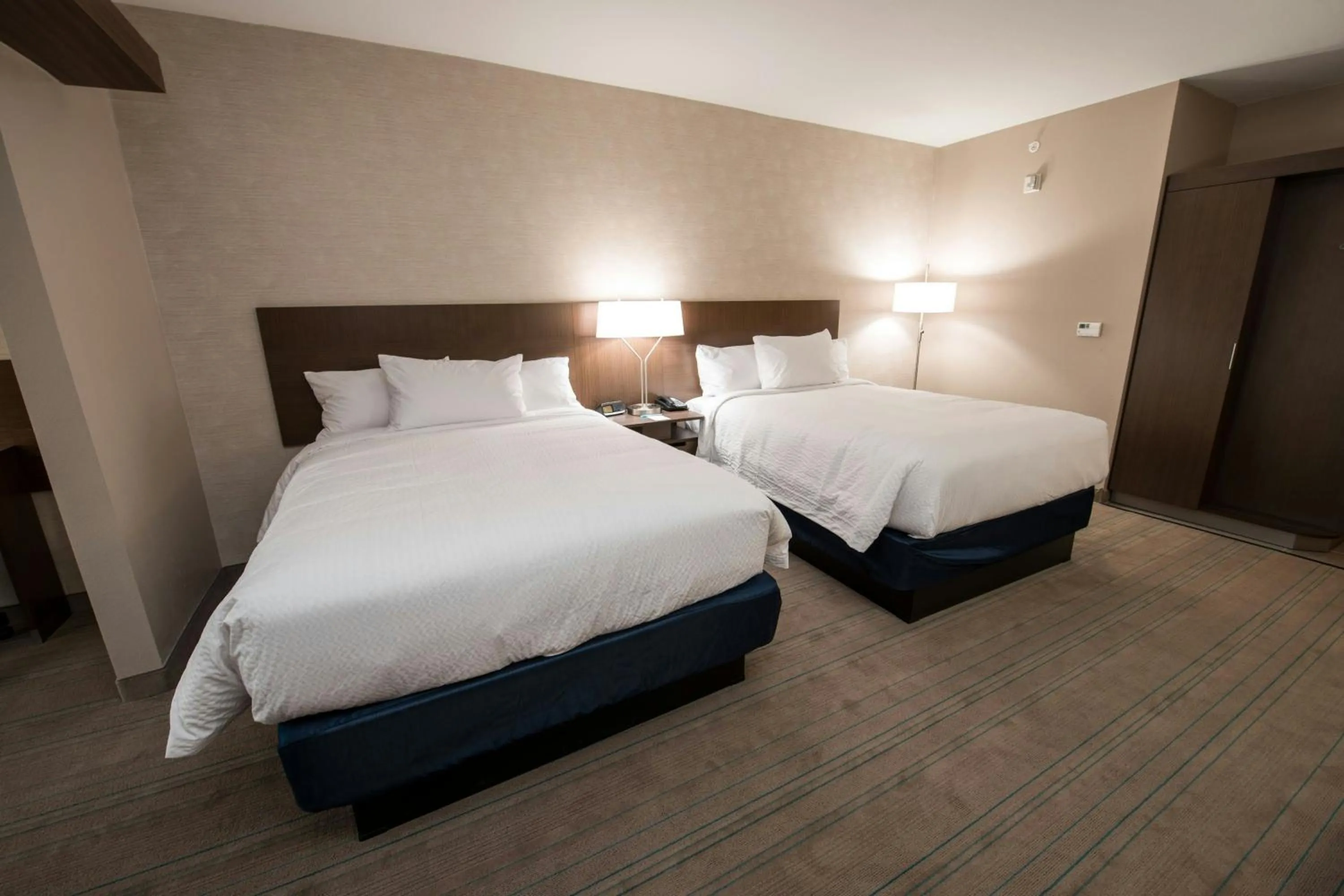 Bedroom, Bed in Fairfield Inn & Suites by Marriott Huntsville