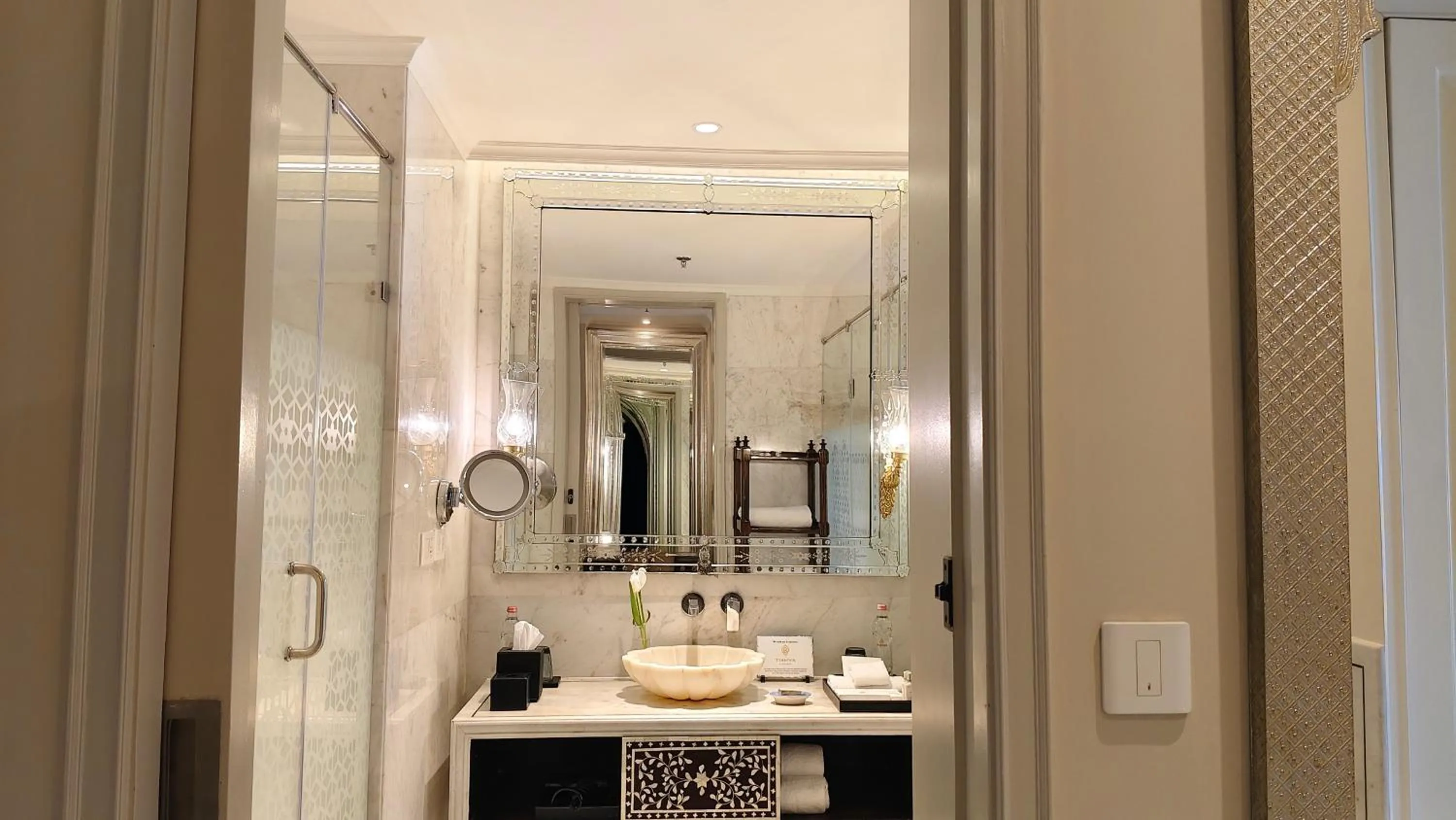 Bathroom in The Leela Palace Jaipur