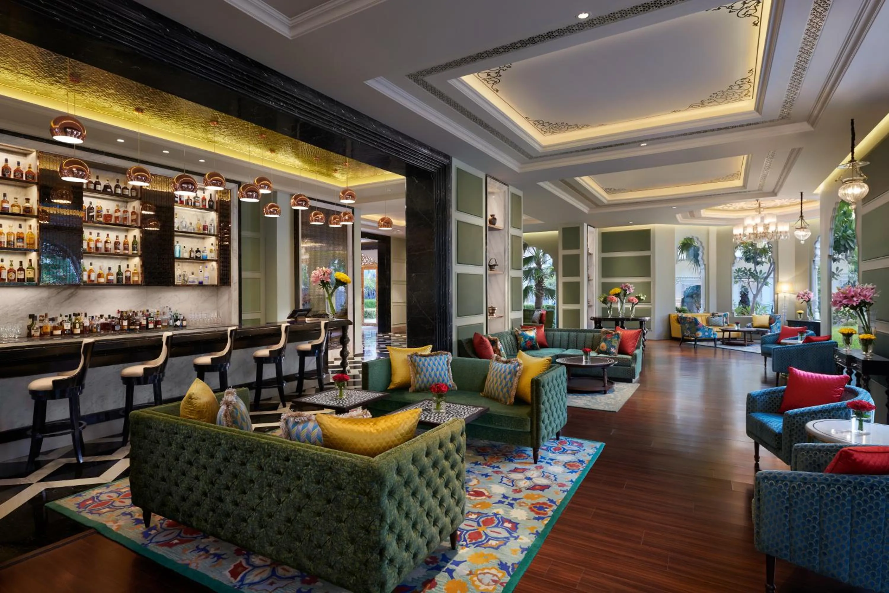 Lounge or bar in The Leela Palace Jaipur