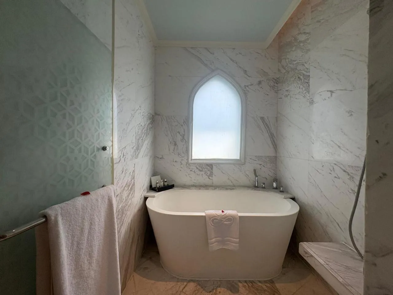 Bathroom in The Leela Palace Jaipur