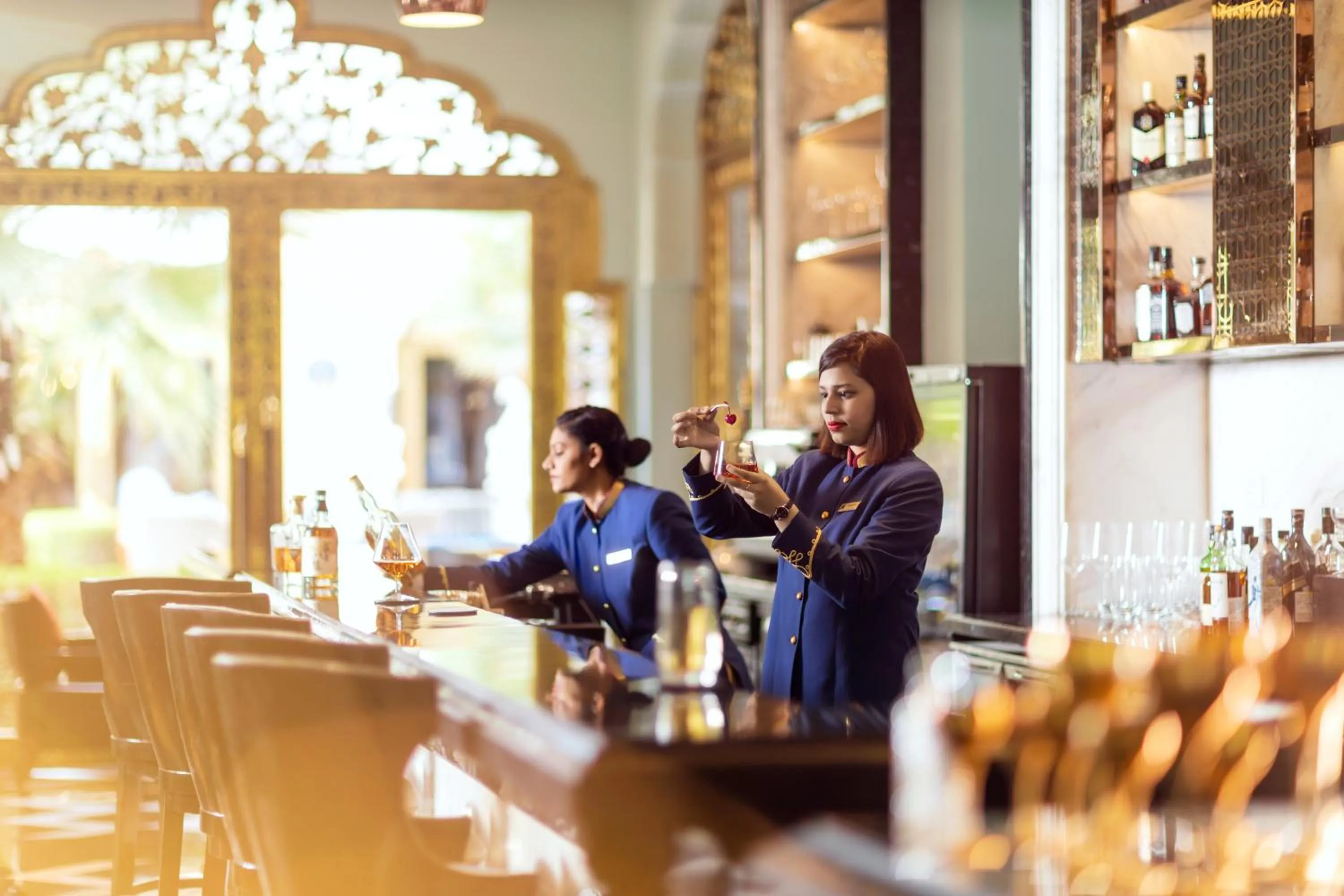 Lounge or bar in The Leela Palace Jaipur