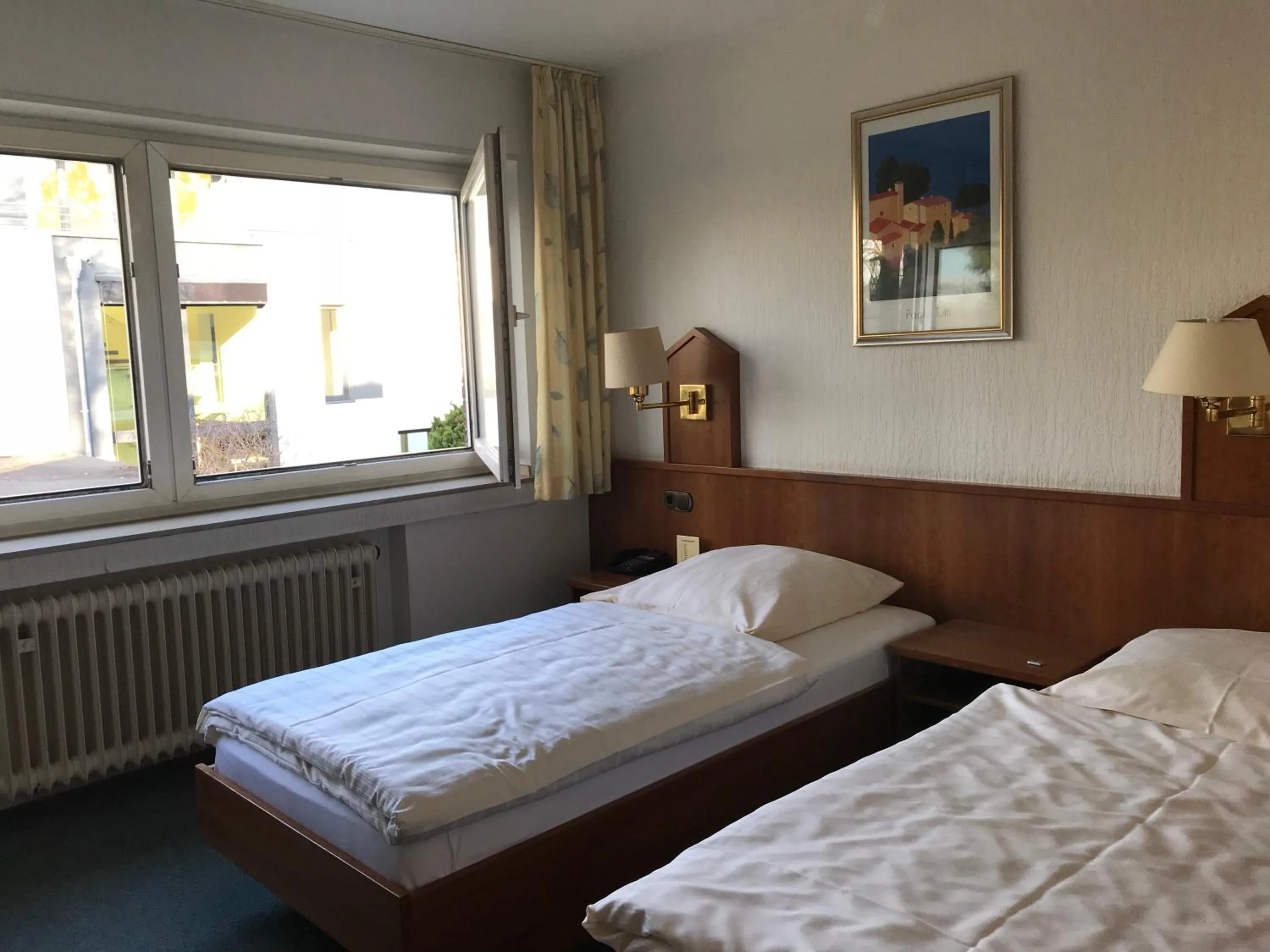 bunk bed, Bed in Hotel Marienhof Düsseldorf Neuss