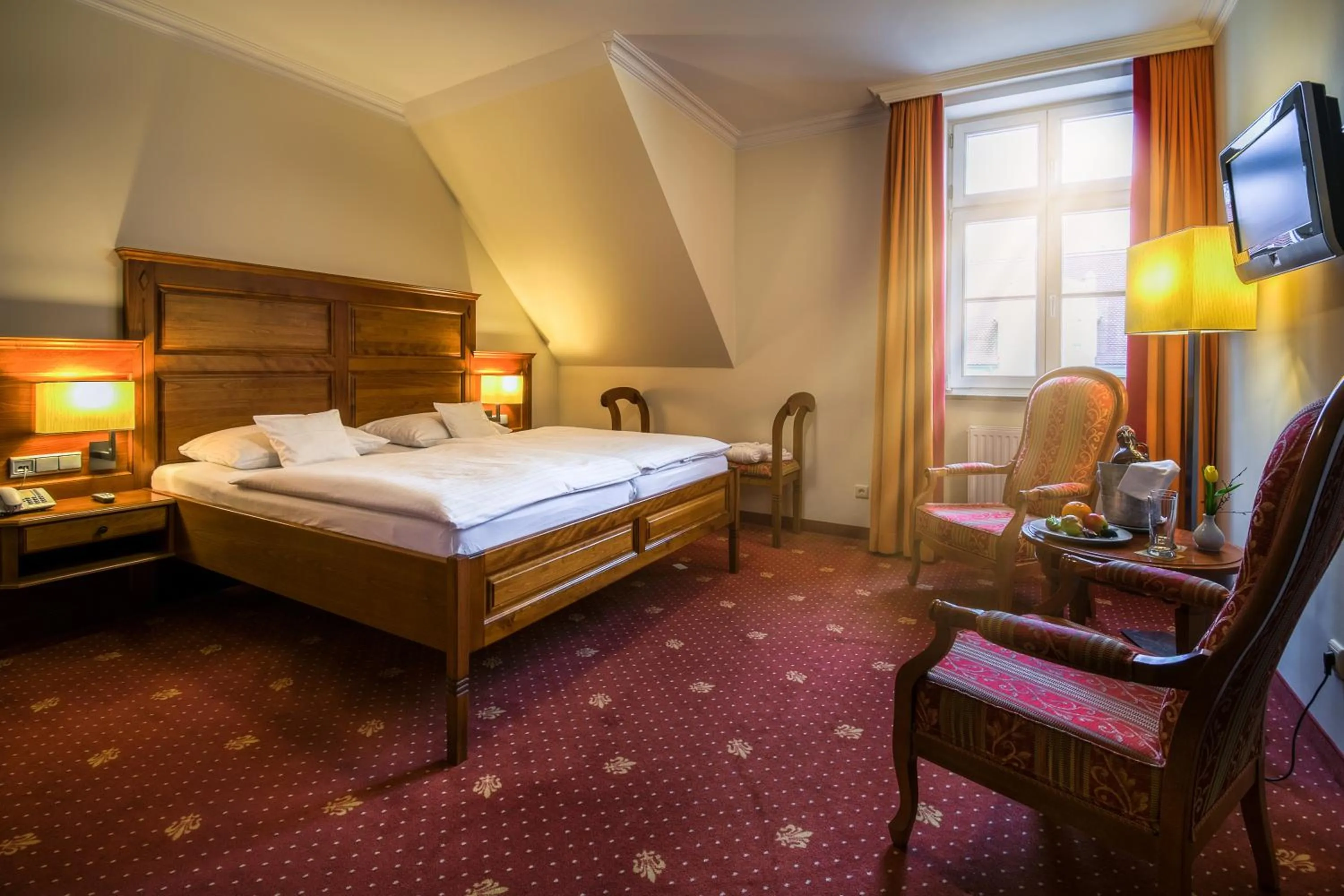 Photo of the whole room, Bed in Hotel Wasserschloss Mellenthin