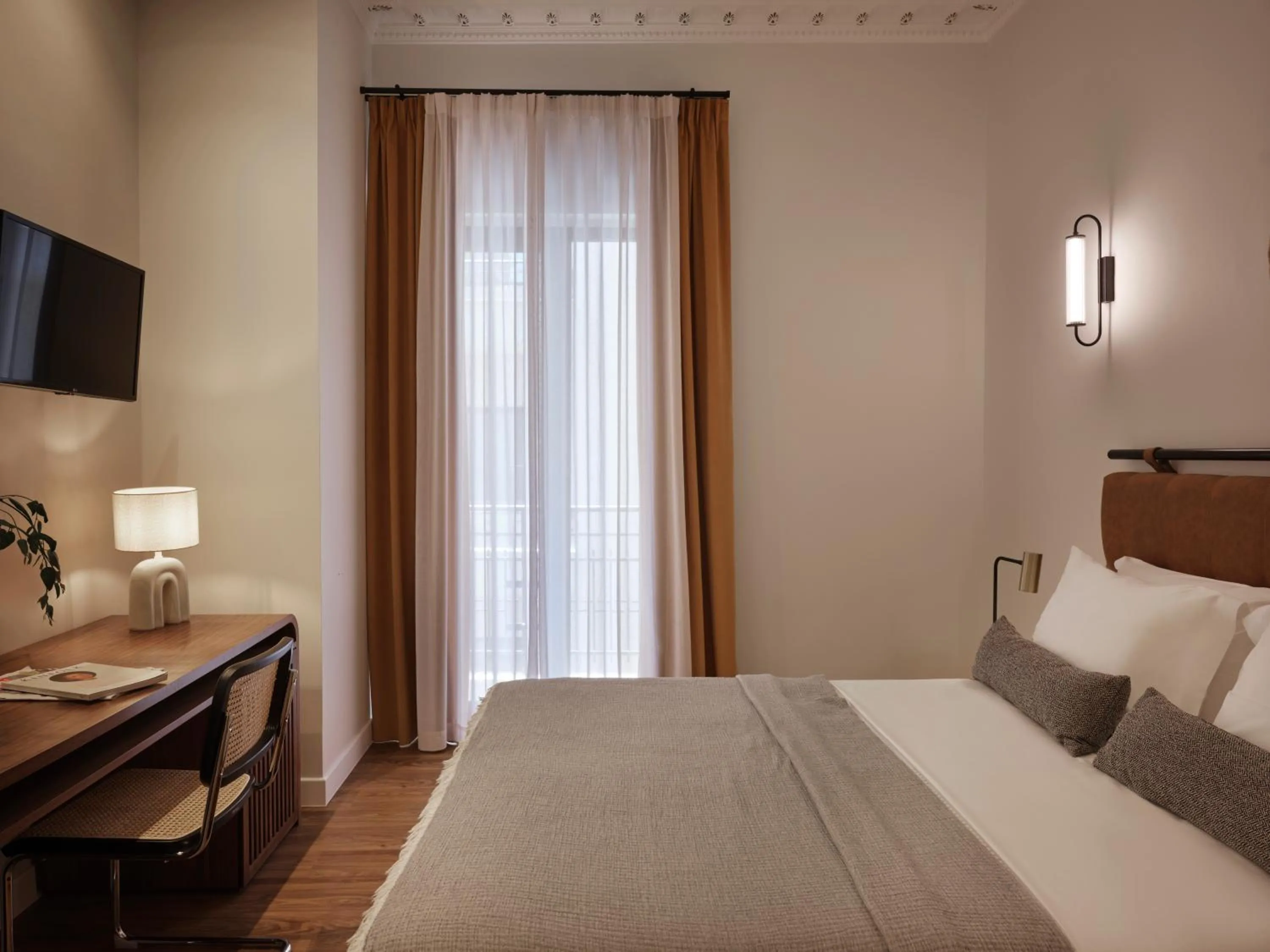 Bed in Astikon House