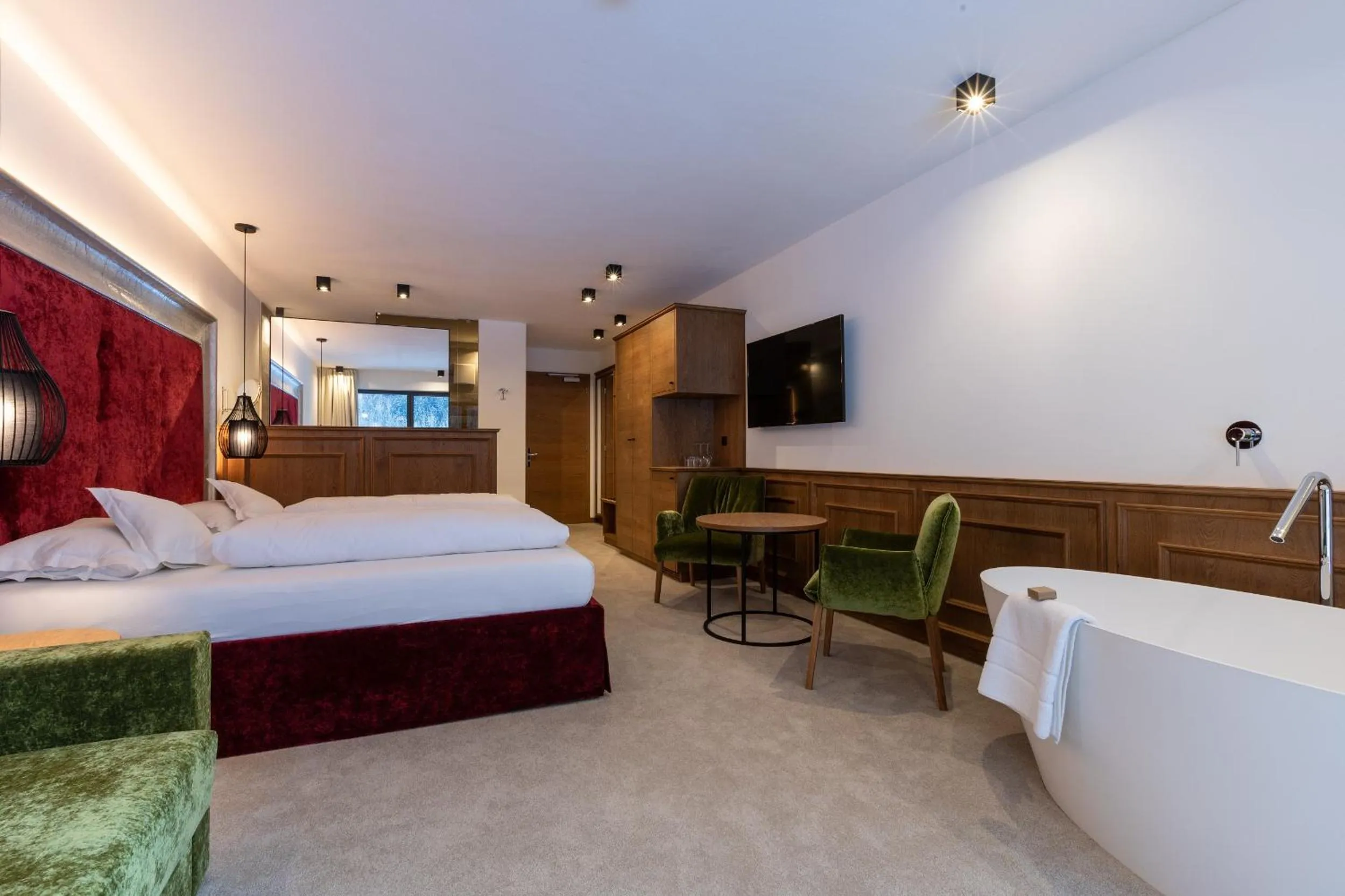 Photo of the whole room, Bed in Diamant Spa Resort