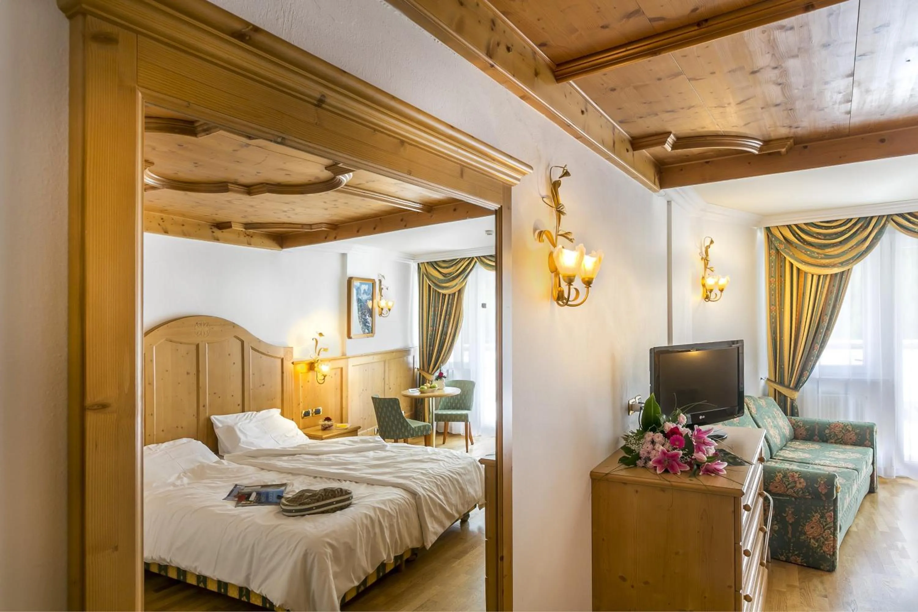 Decorative detail, Bed in Diamant Spa Resort