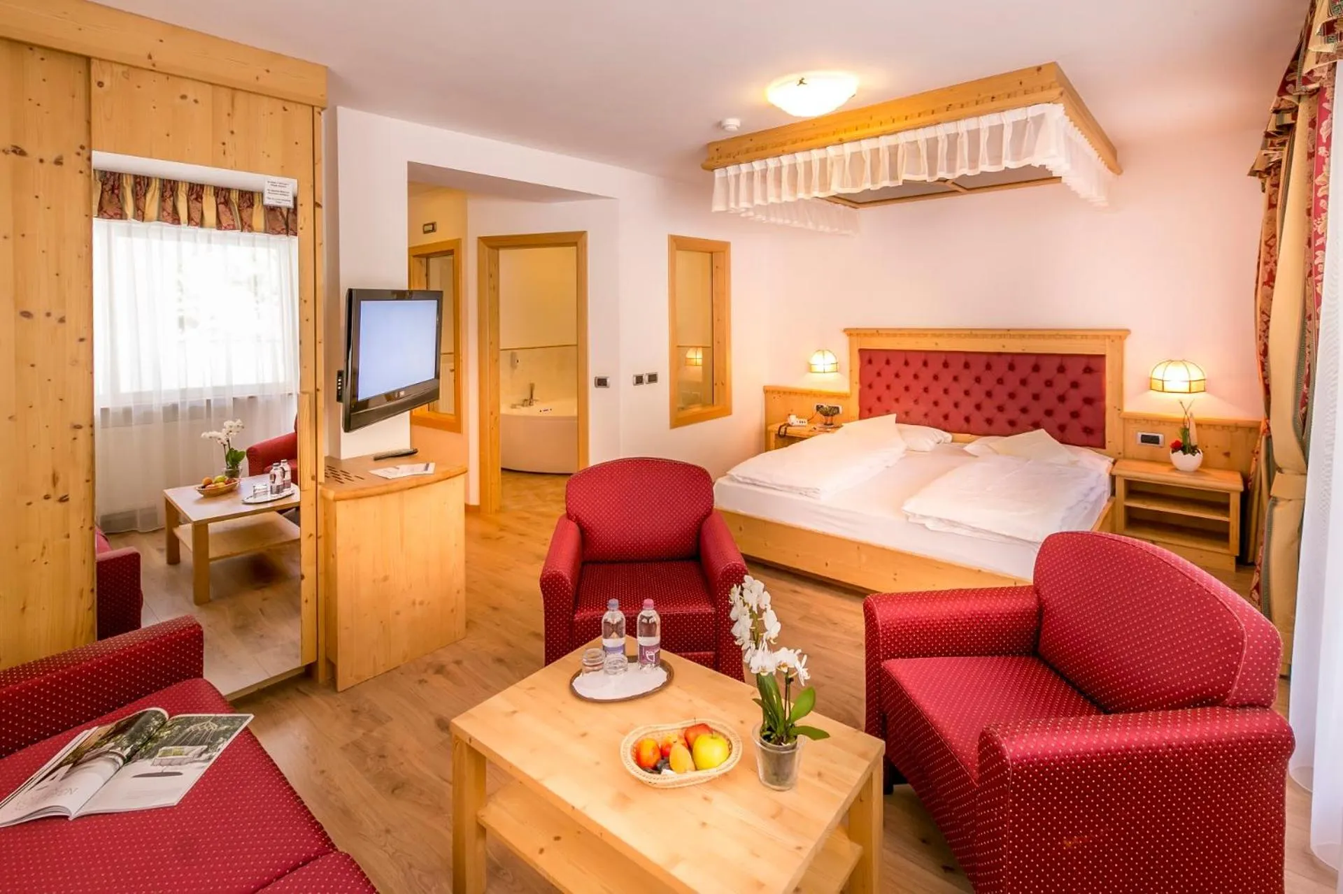 Photo of the whole room, Bed in Diamant Spa Resort