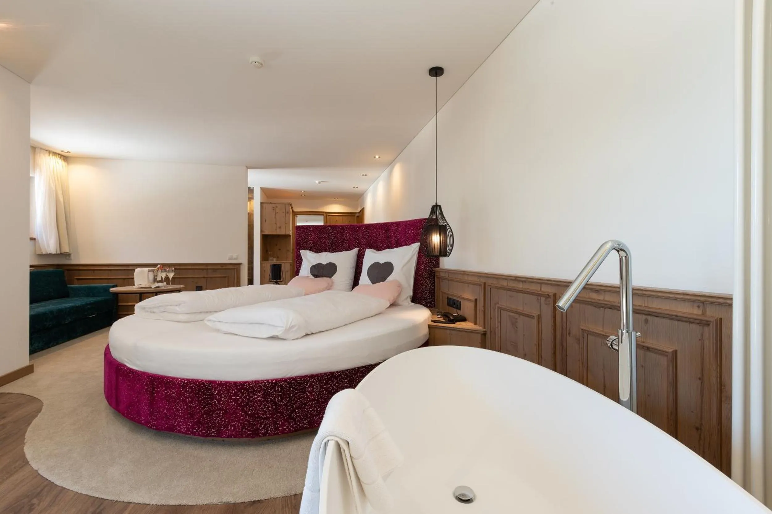 Photo of the whole room, Bed in Diamant Spa Resort