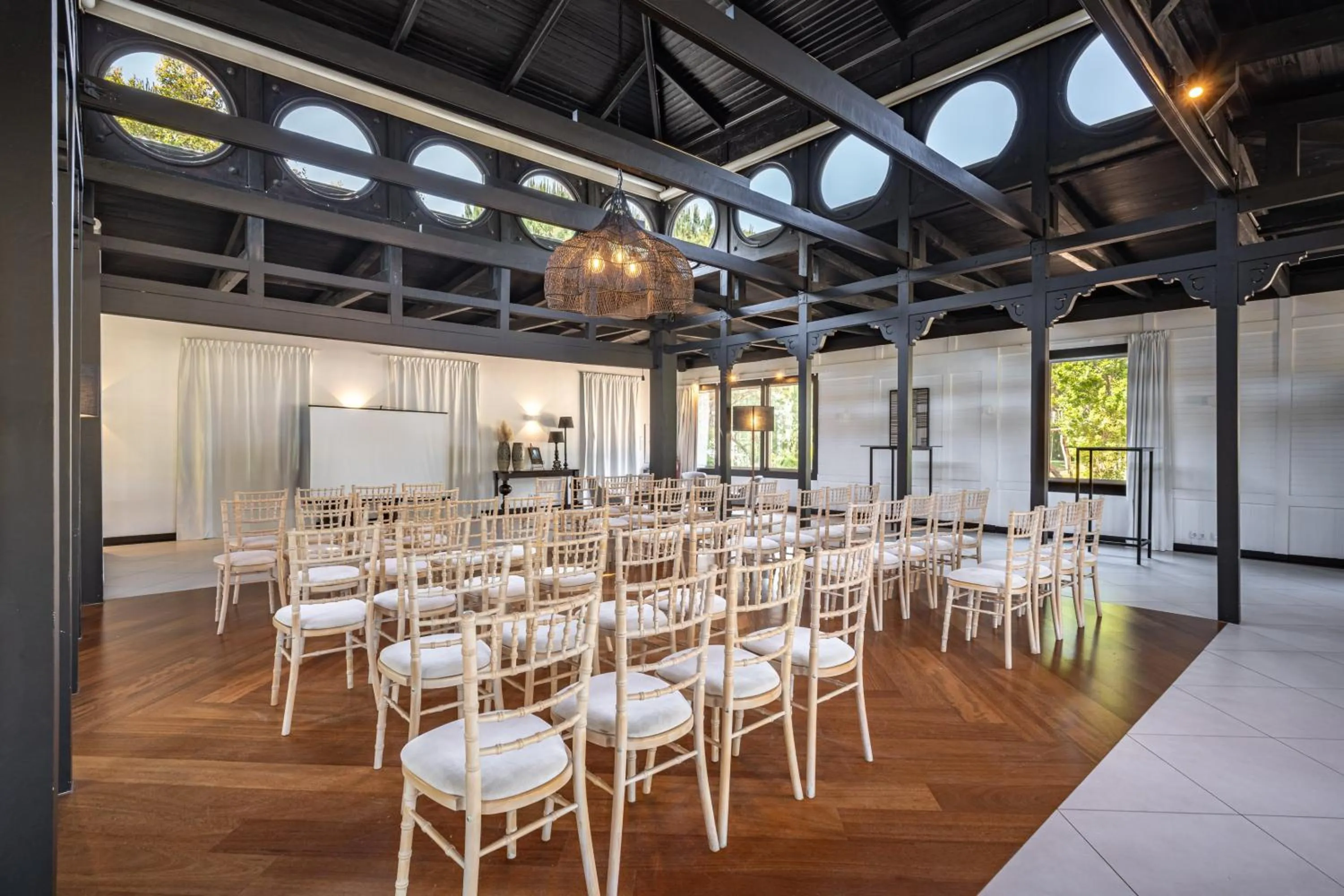 Meeting/conference room in Onyria Marinha Cascais, Vignette Collection by IHG