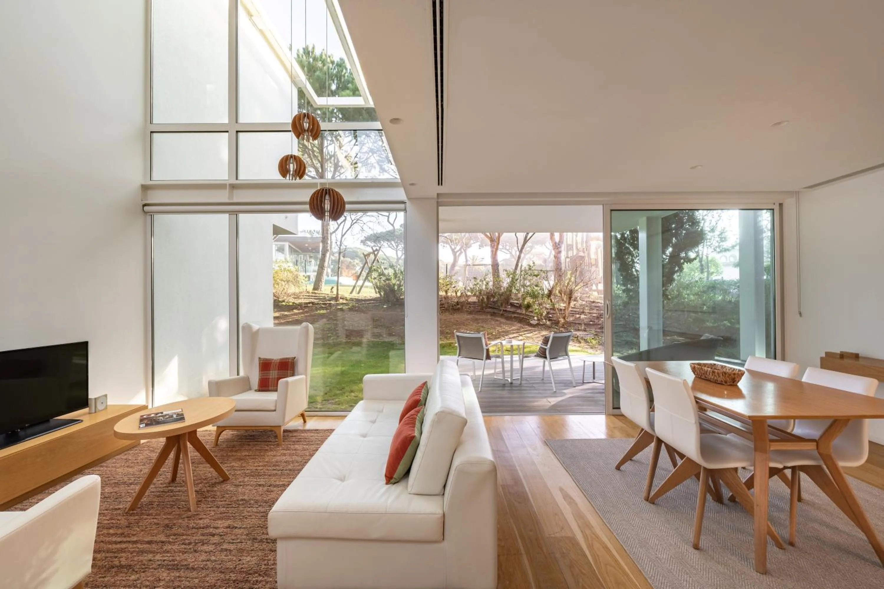 Patio in Onyria Marinha Cascais, Vignette Collection by IHG