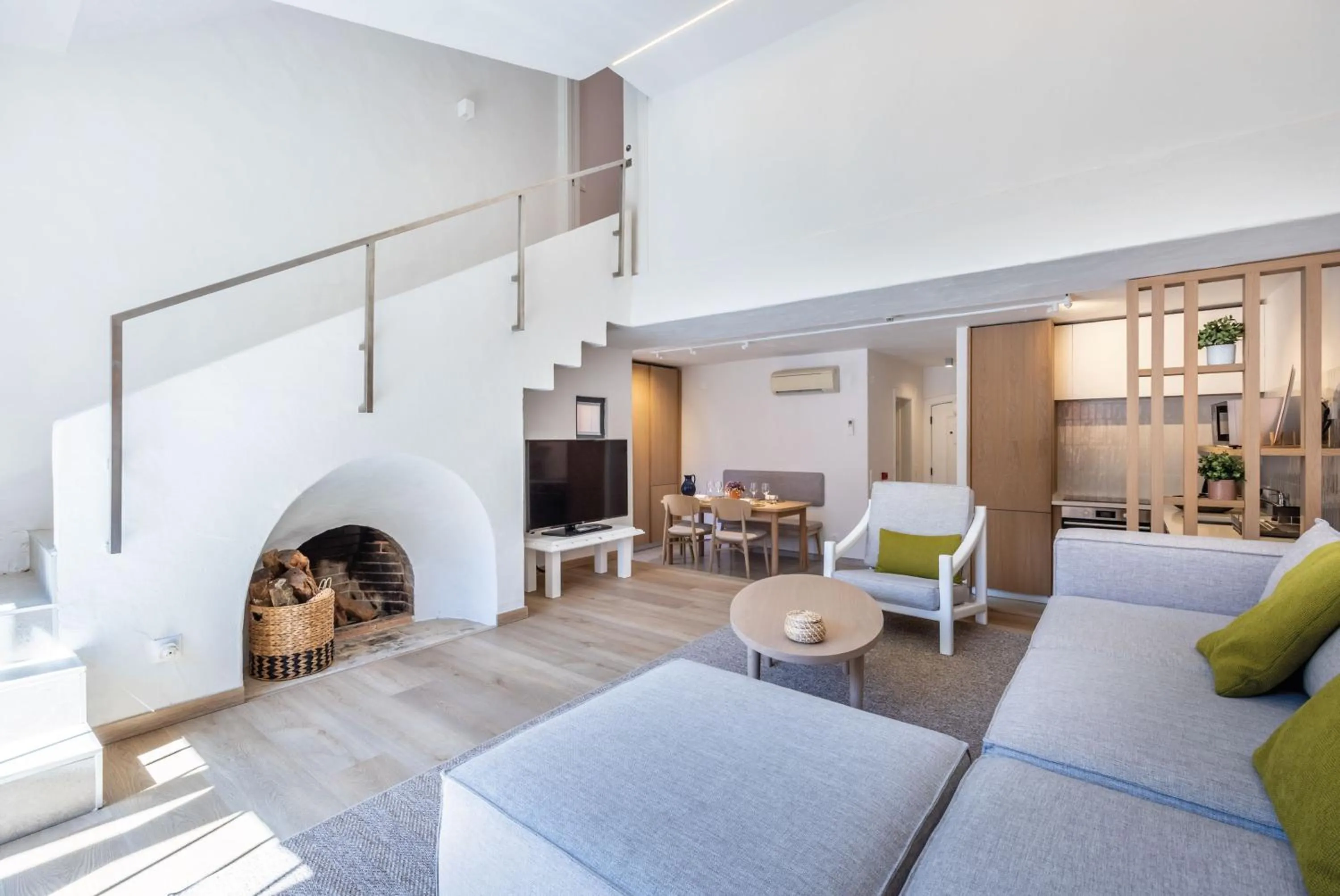 Photo of the whole room in Onyria Marinha Cascais, Vignette Collection by IHG