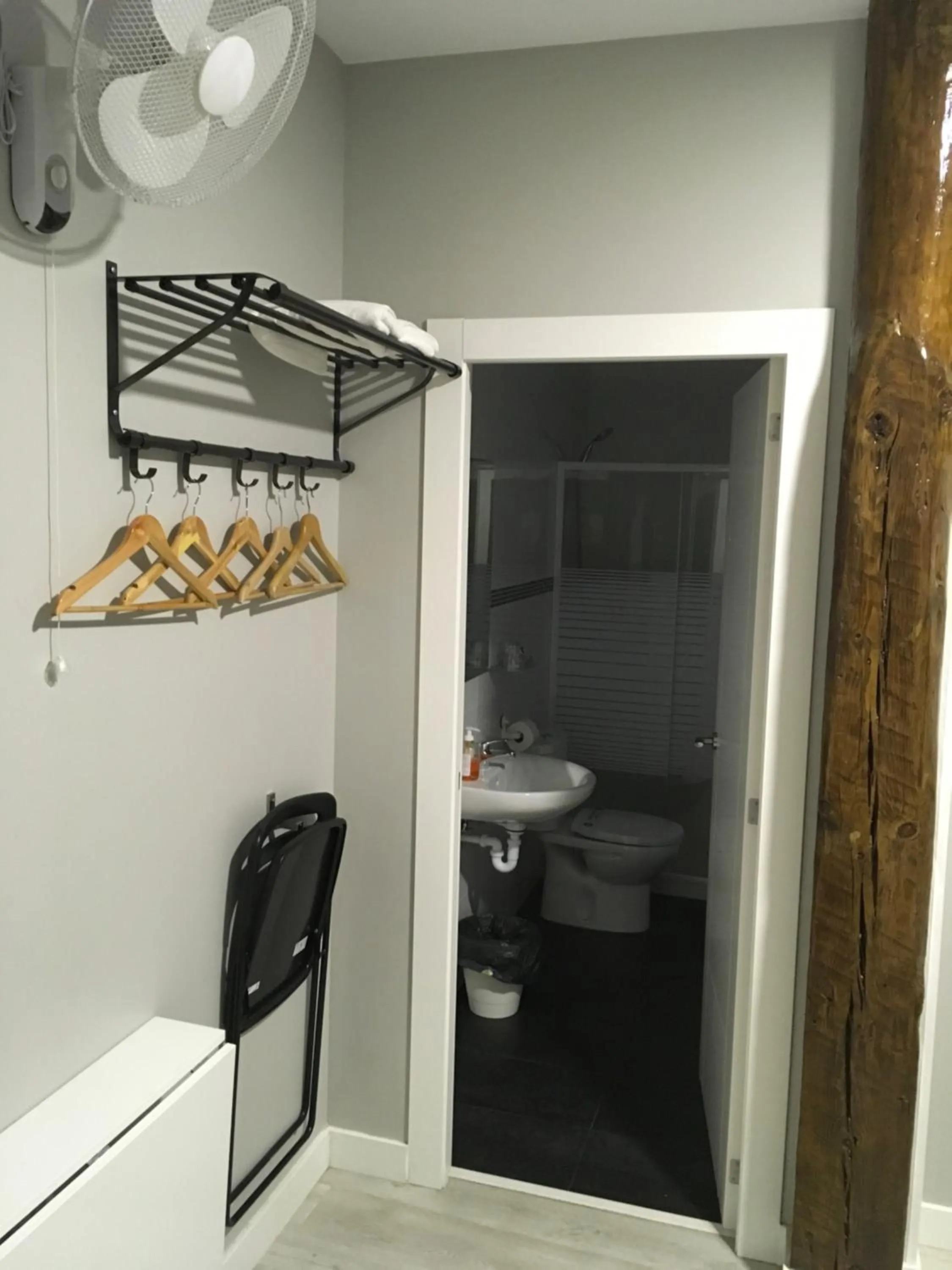 Pensión La Bilbaina - Albergue Logroño