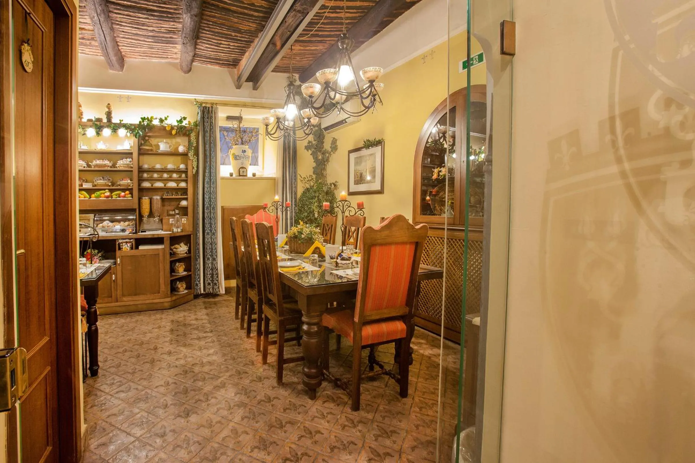 Restaurant/places to eat in B&B L'Alloggio Dei Vassalli