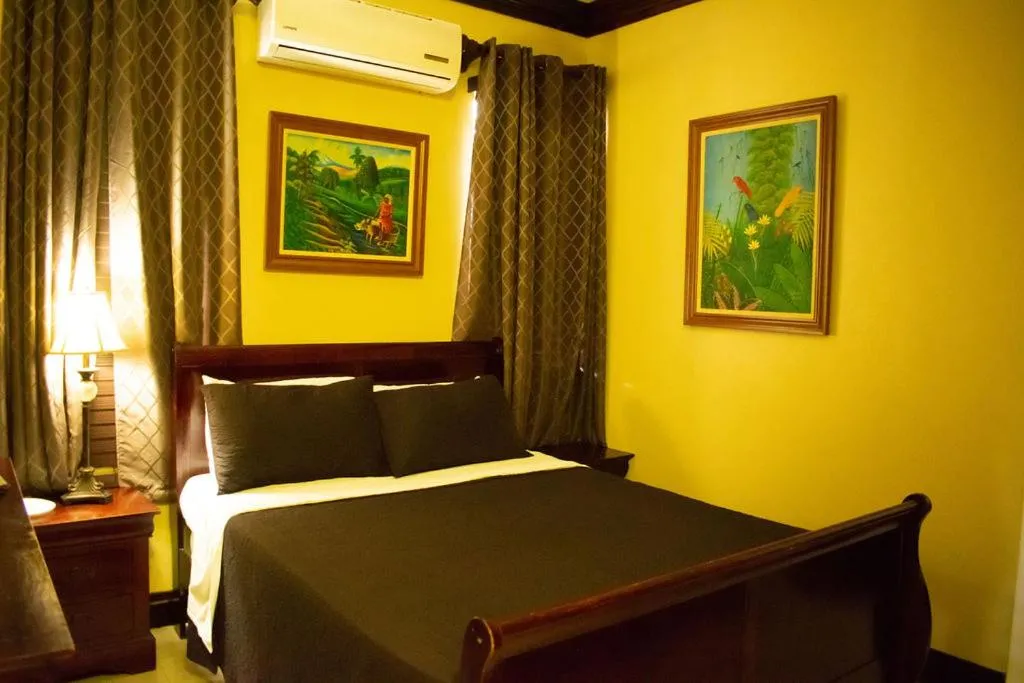 Bed in Brownstone Guesthouses