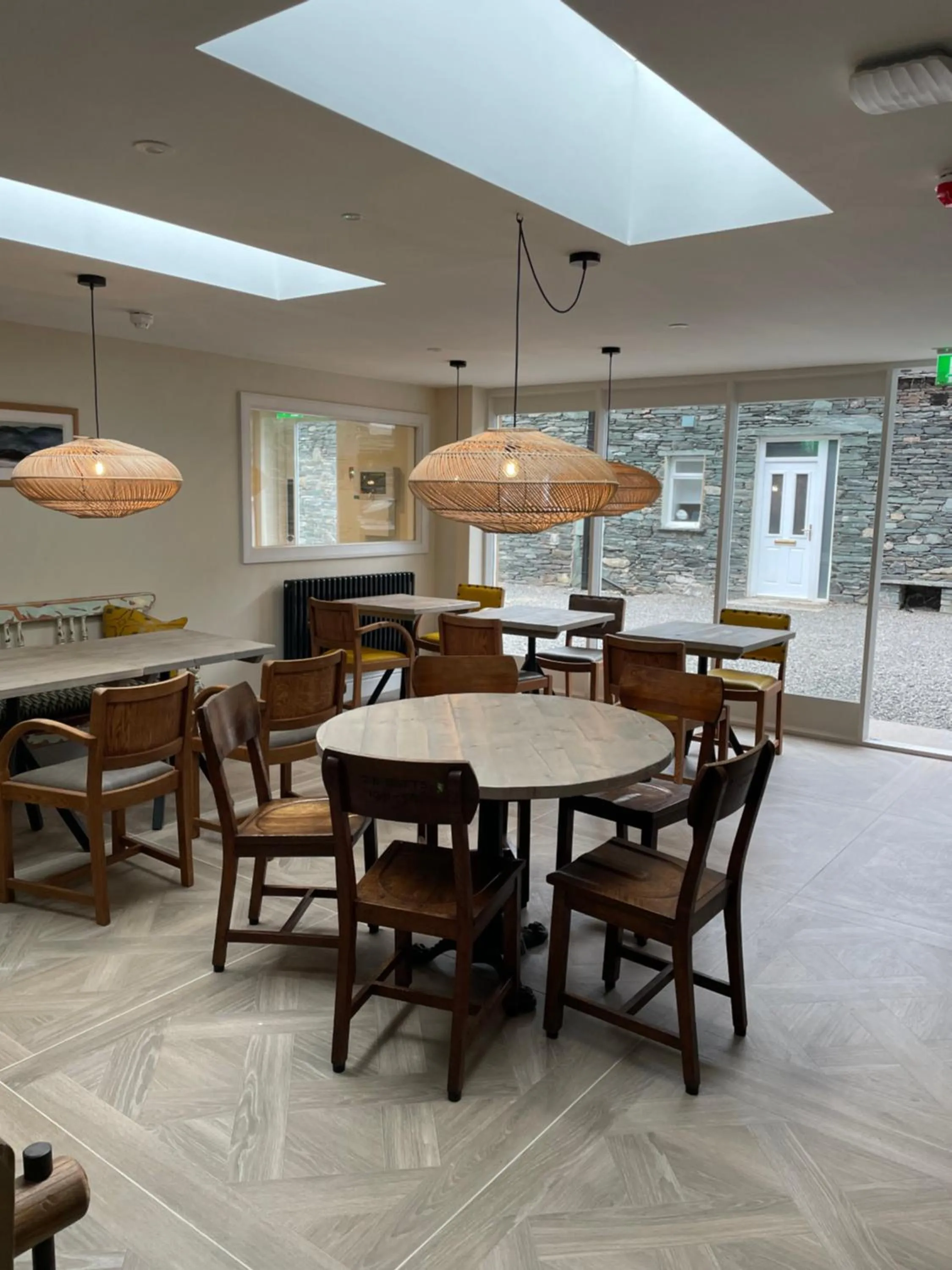 Dining area in Royal Oak Hotel