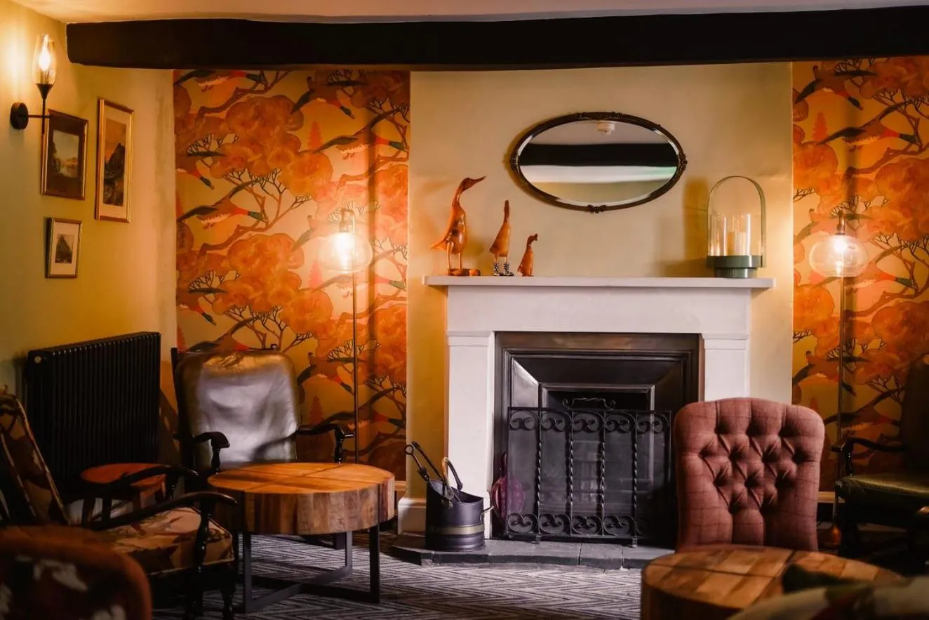 Living room in Royal Oak Hotel