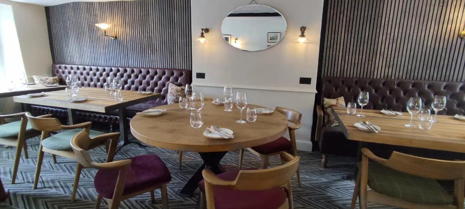 Restaurant/places to eat in Royal Oak Hotel